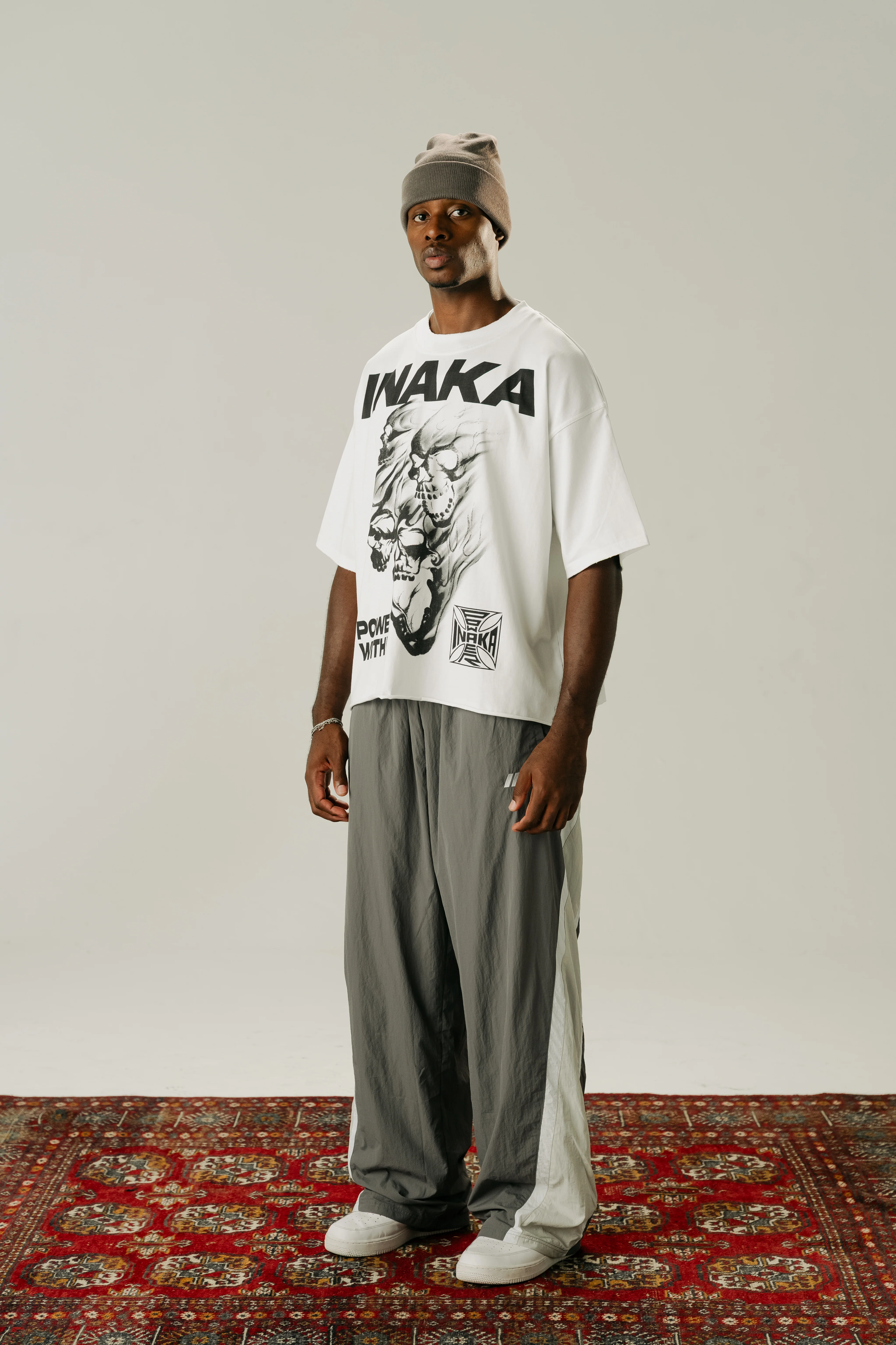 BAGGY TRACKPANTS - GRAY : WHITE - Image 2