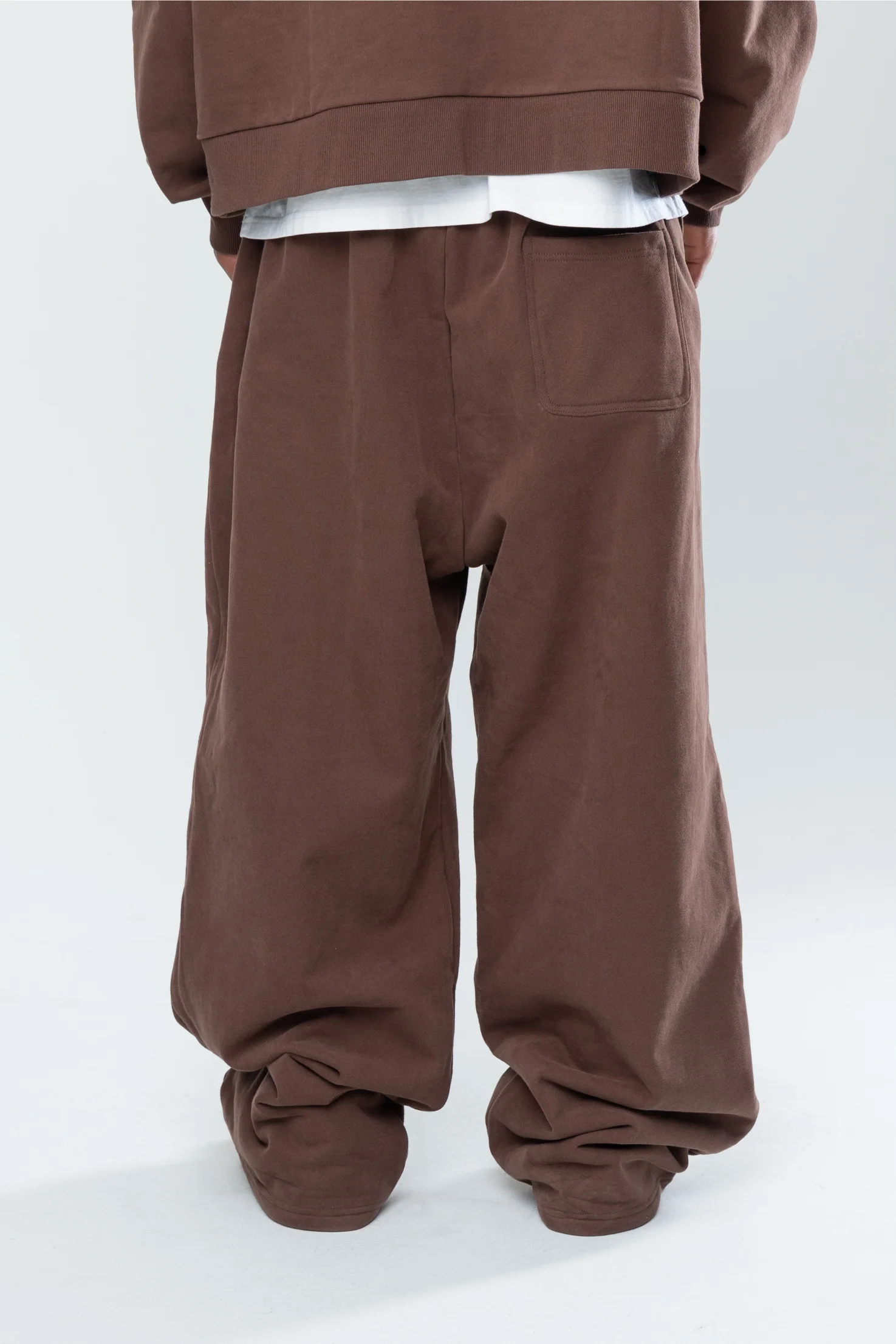 BASICS BAGGY SWEATS - ESPRESSO - Image 5