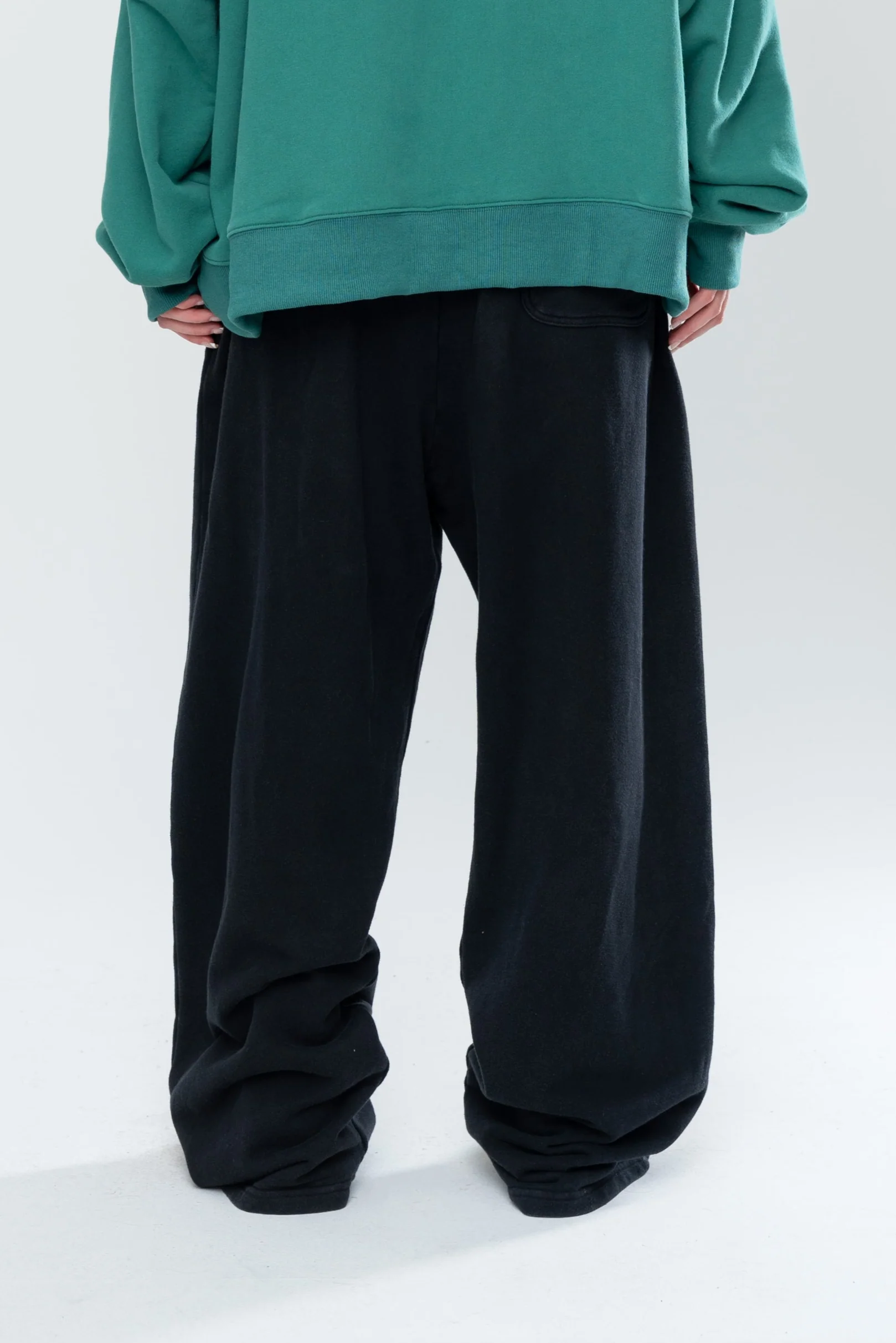CLASSIC BAGGY SWEATS - BLACK/FOREST GREEN - Image 13