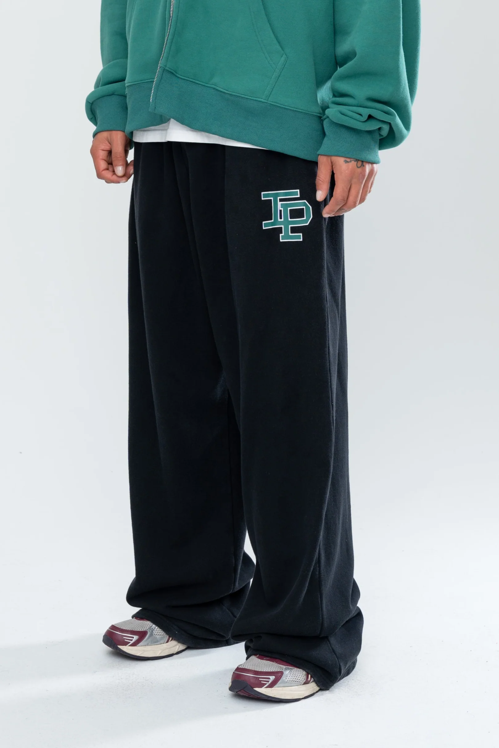 CLASSIC BAGGY SWEATS - BLACK/FOREST GREEN - Image 4