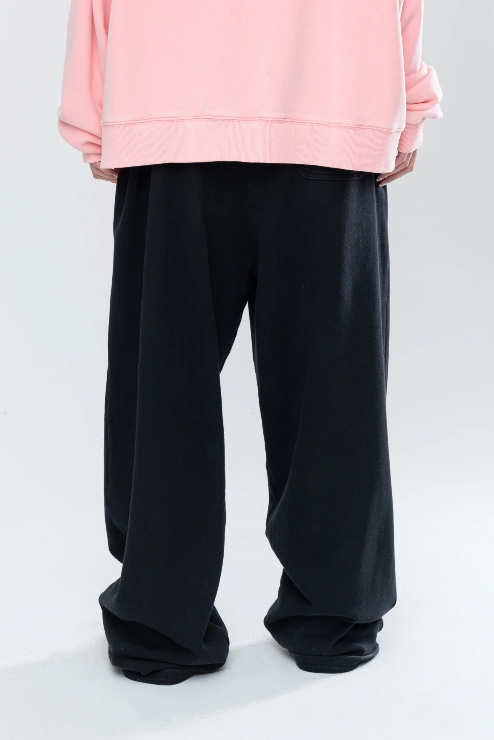 CLASSIC BAGGY SWEATS - BLACK/PINK - Image 13