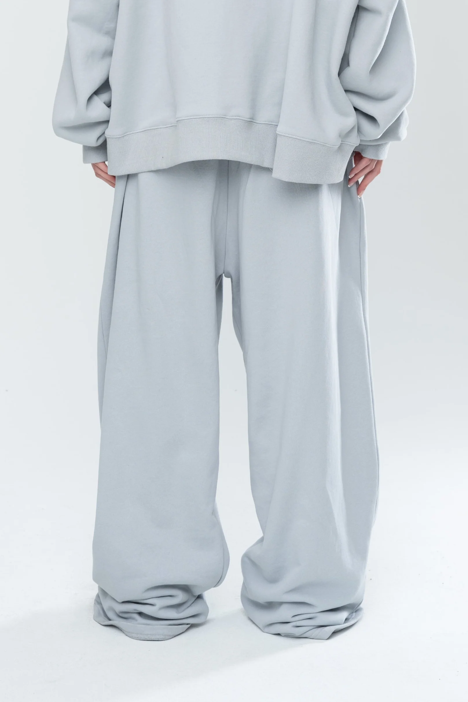 CLASSIC BAGGY SWEATS - GREY - Image 13