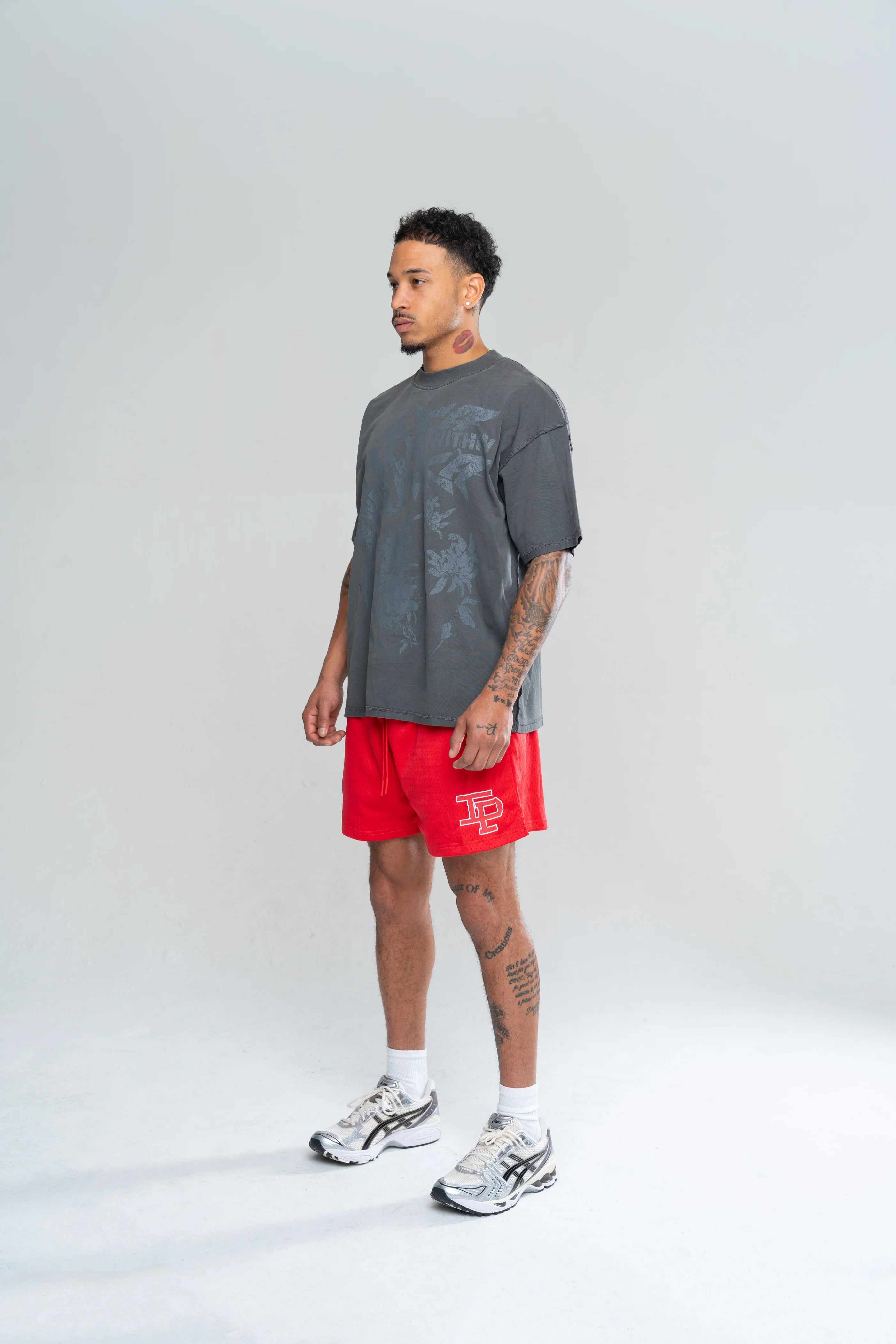 CLASSIC MESH SHORTS - RED - Image 4