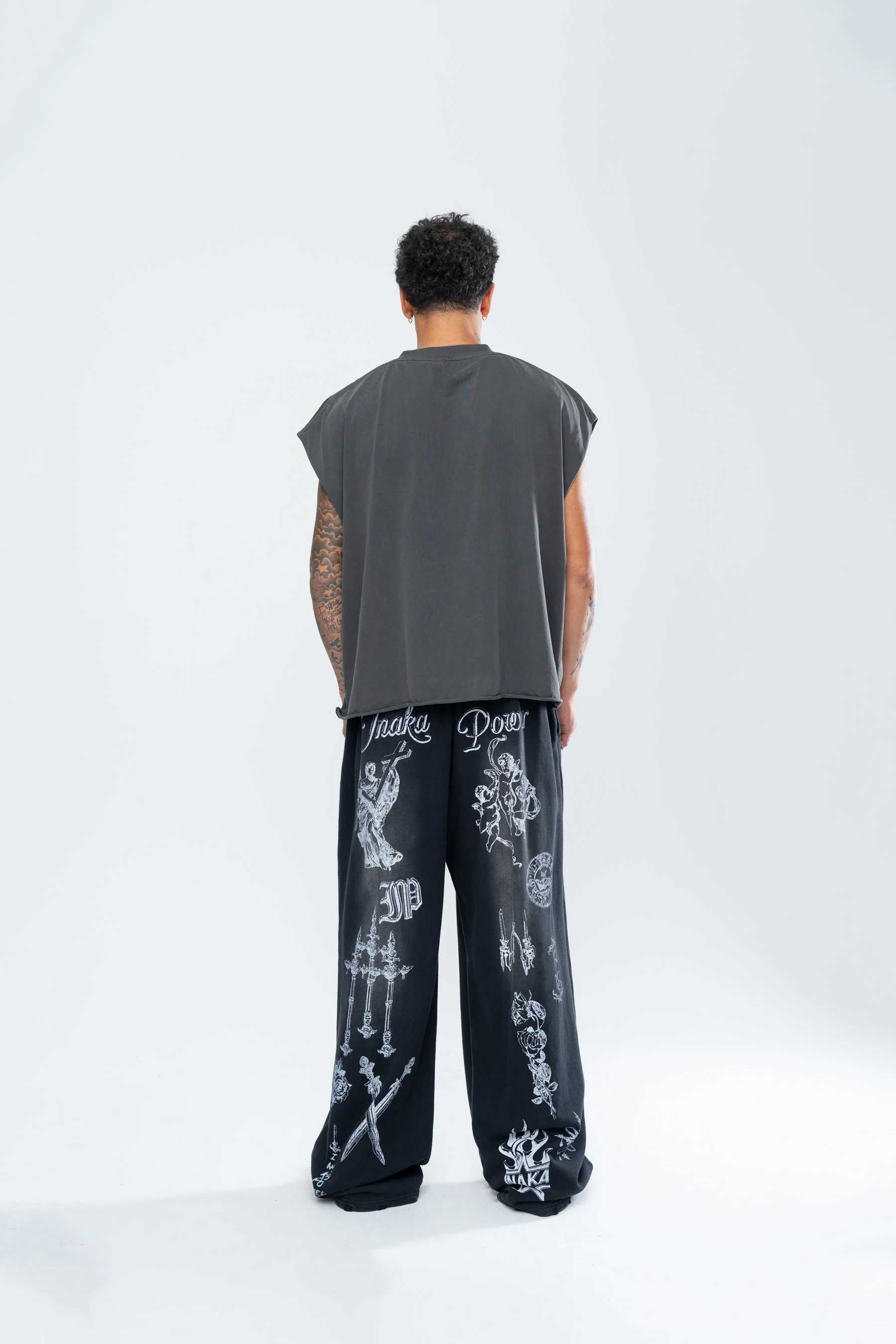 COFFEE PARTY TEDDY CUTOFF - VINTAGE BLACK - Image 2