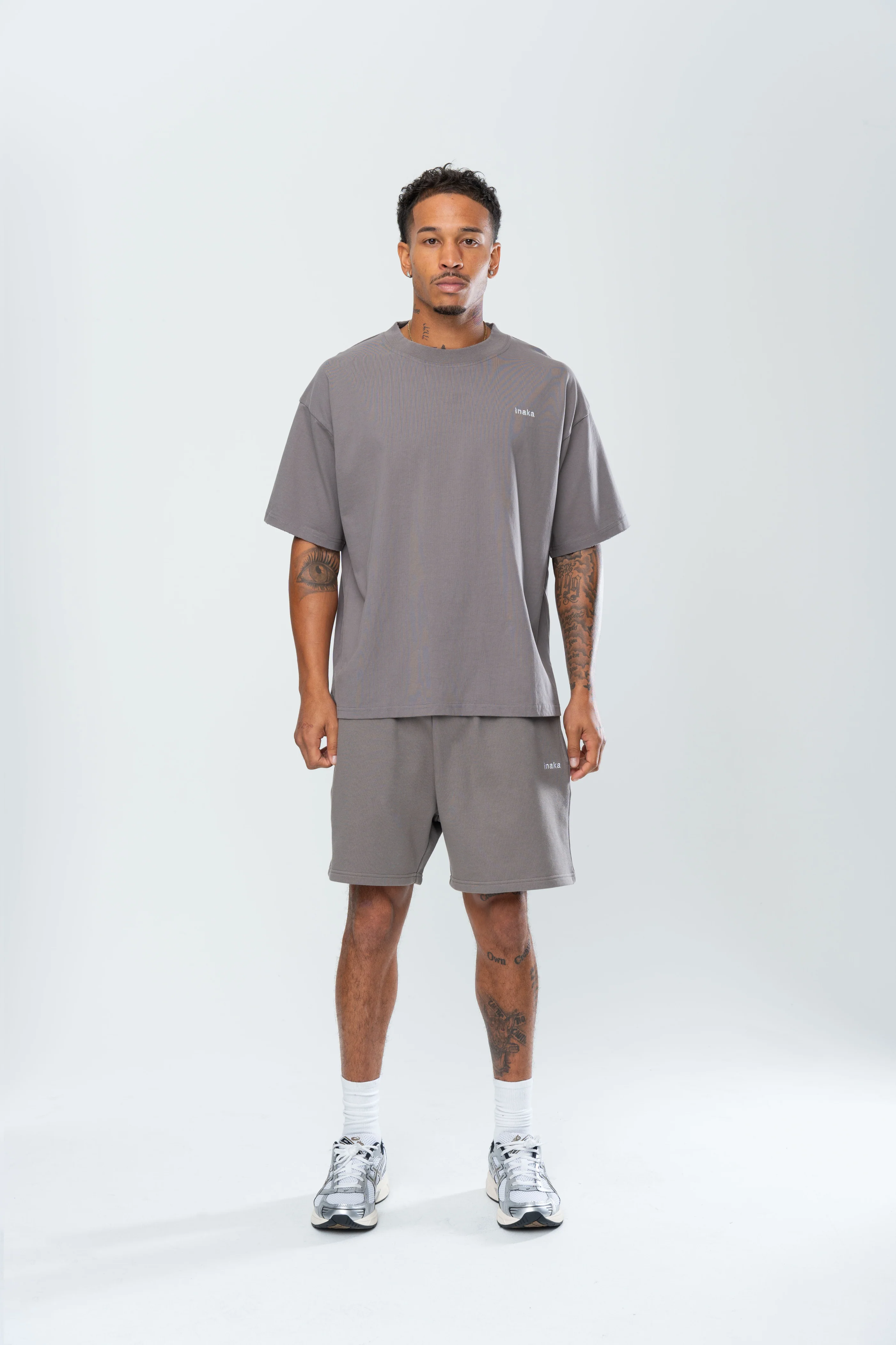 BASICS DISTRESSED TEE - STONE - Image 2