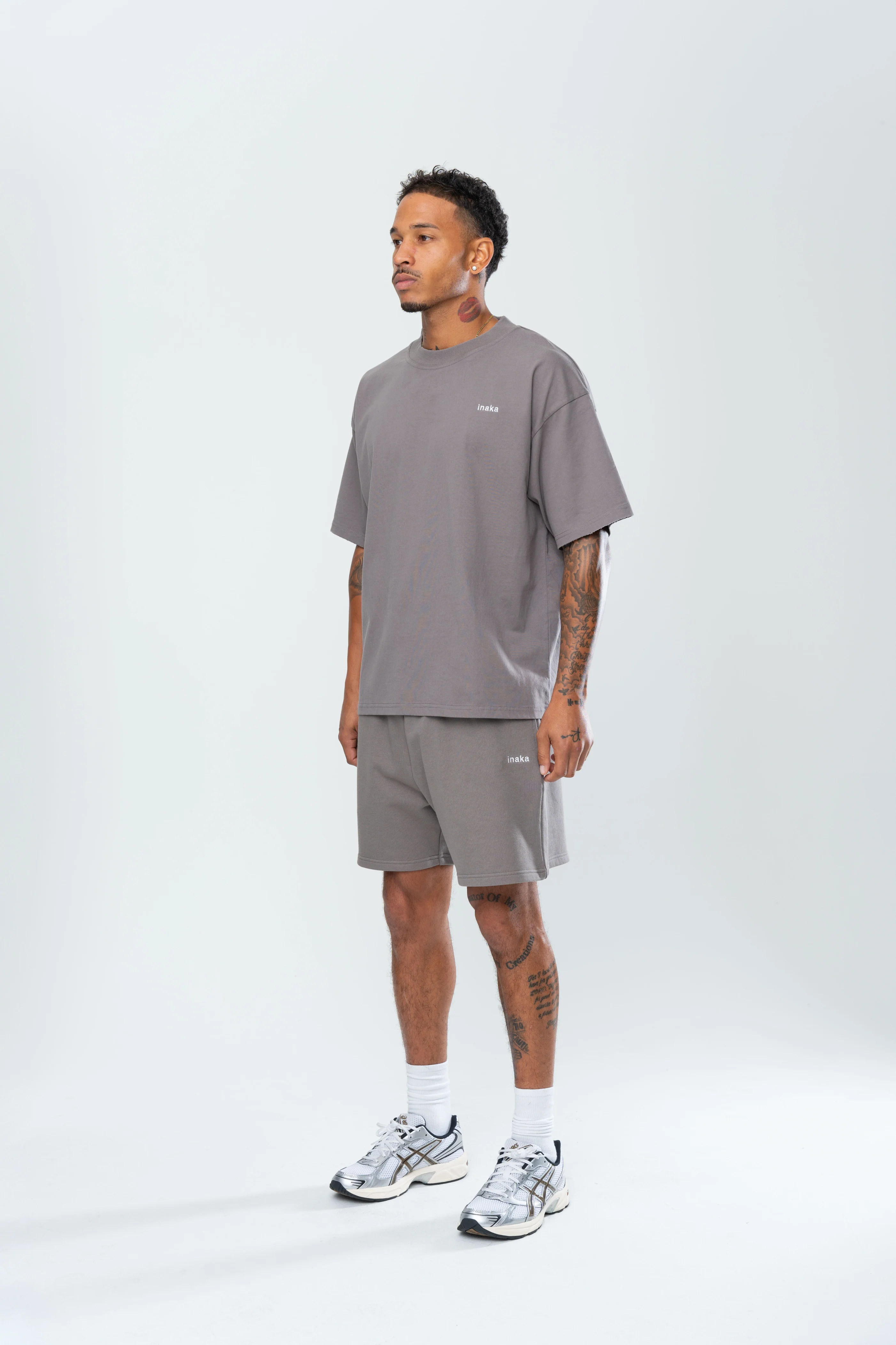 BASICS DISTRESSED TEE - STONE - Image 3