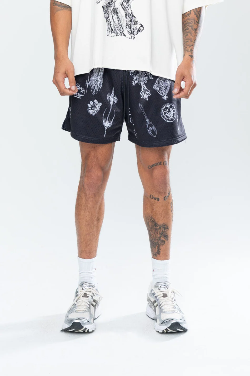 CRUCIFIX MESH SHORTS - BLACK - Image 2
