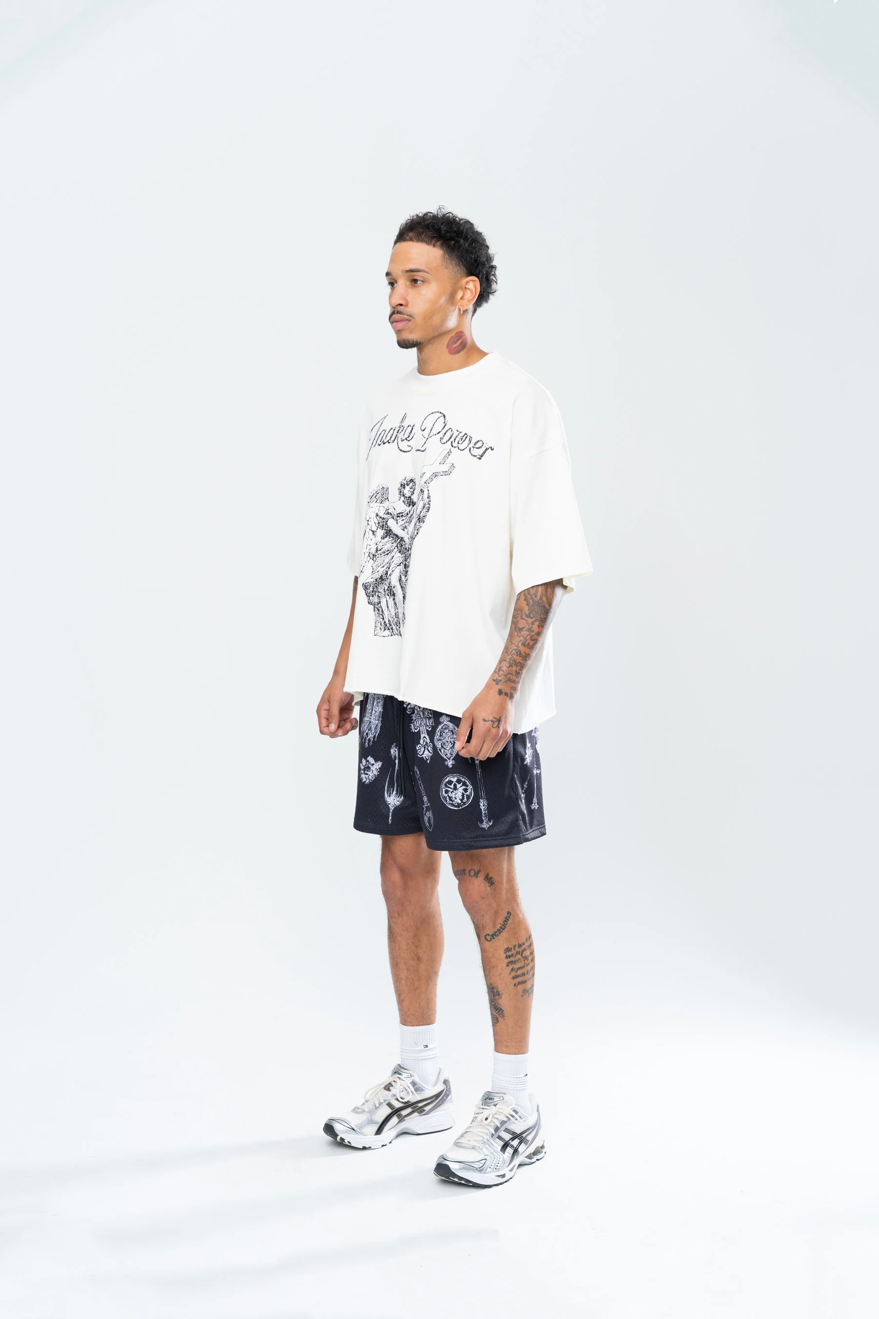 CRUCIFIX MESH SHORTS - BLACK - Image 4