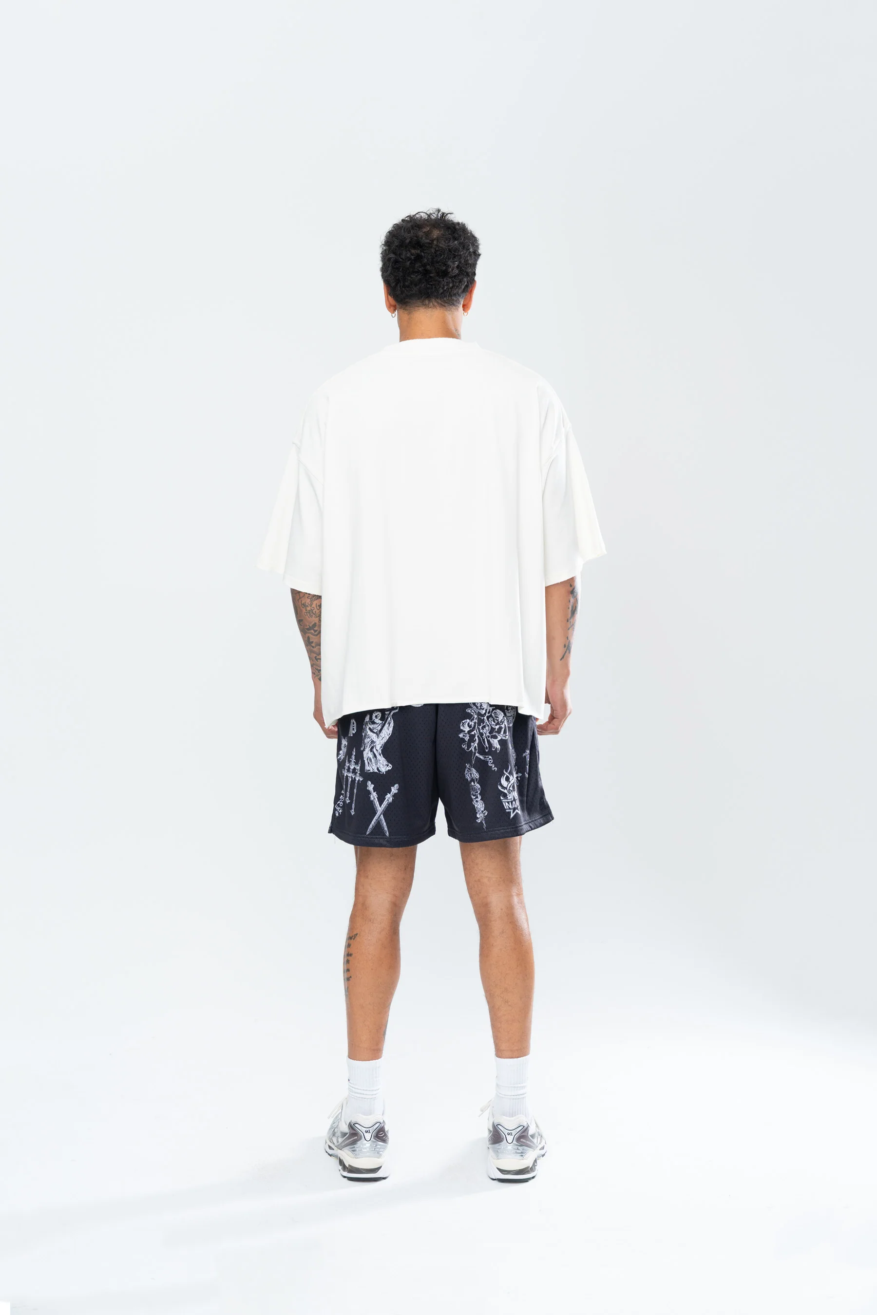 CRUCIFIX MESH SHORTS - BLACK - Image 5