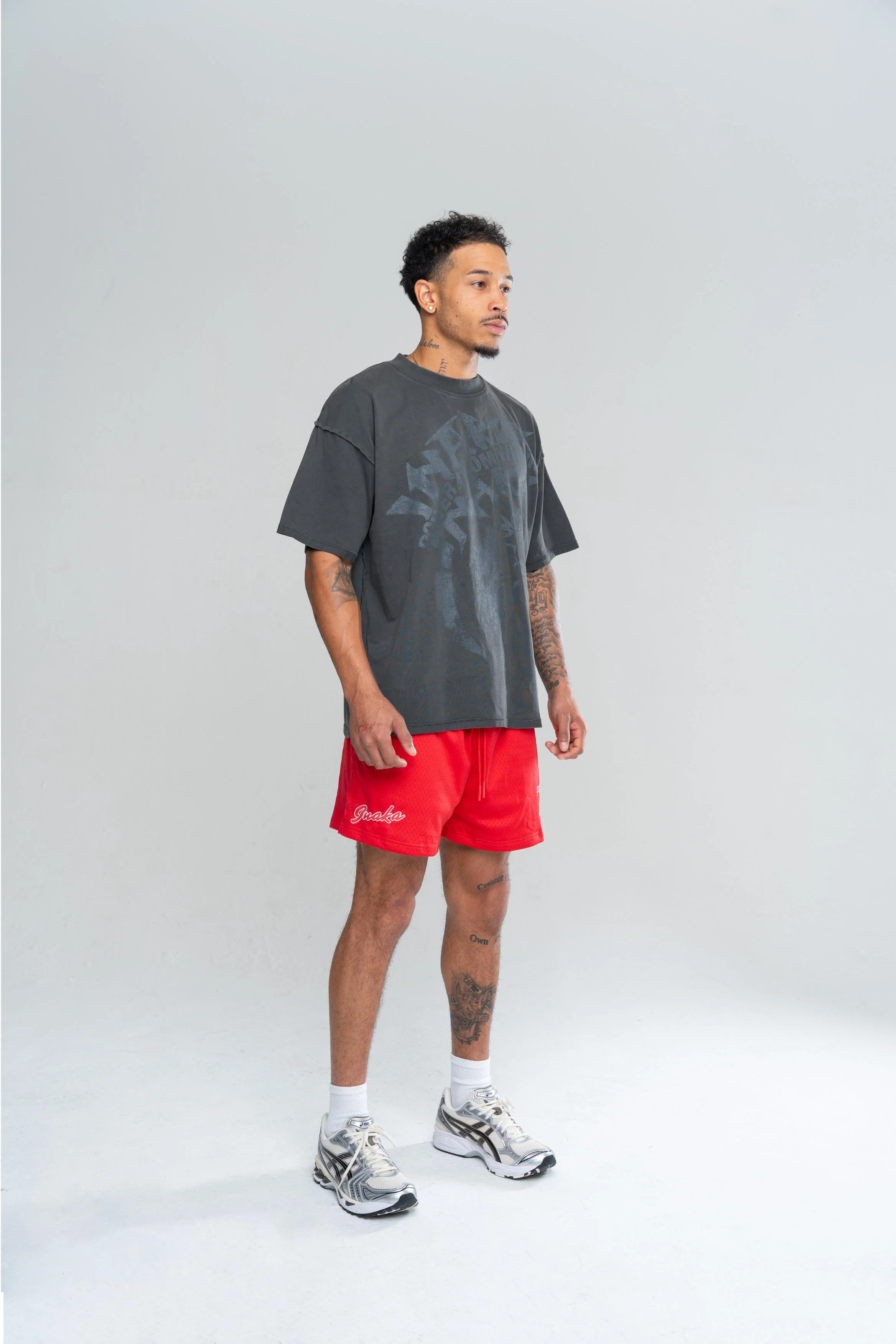 FLORAL GRUNGE REVERSE TEE - VINTAGE BLACK - Image 3