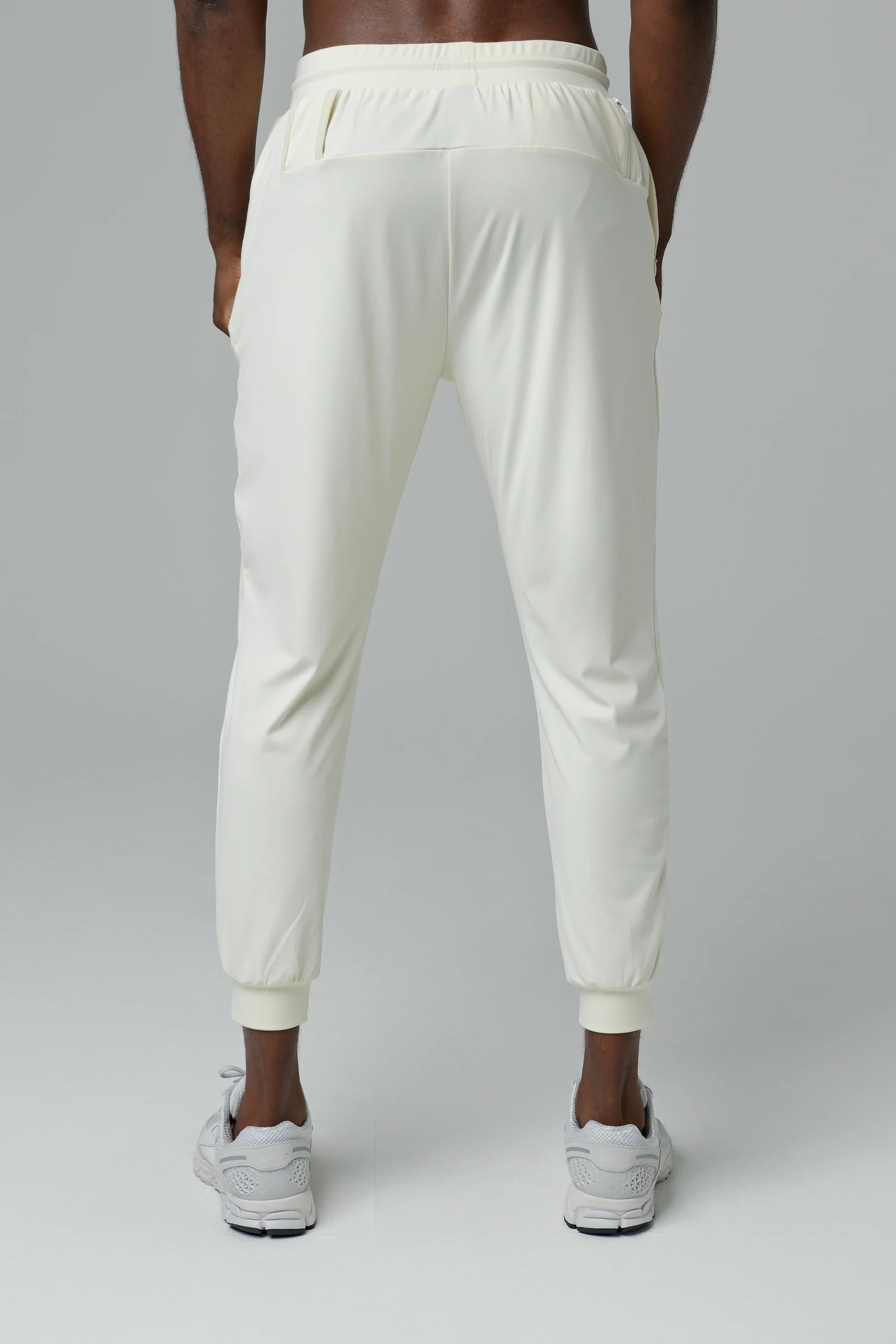 FREEFORM JOGGERS - OFF WHITE - Image 3