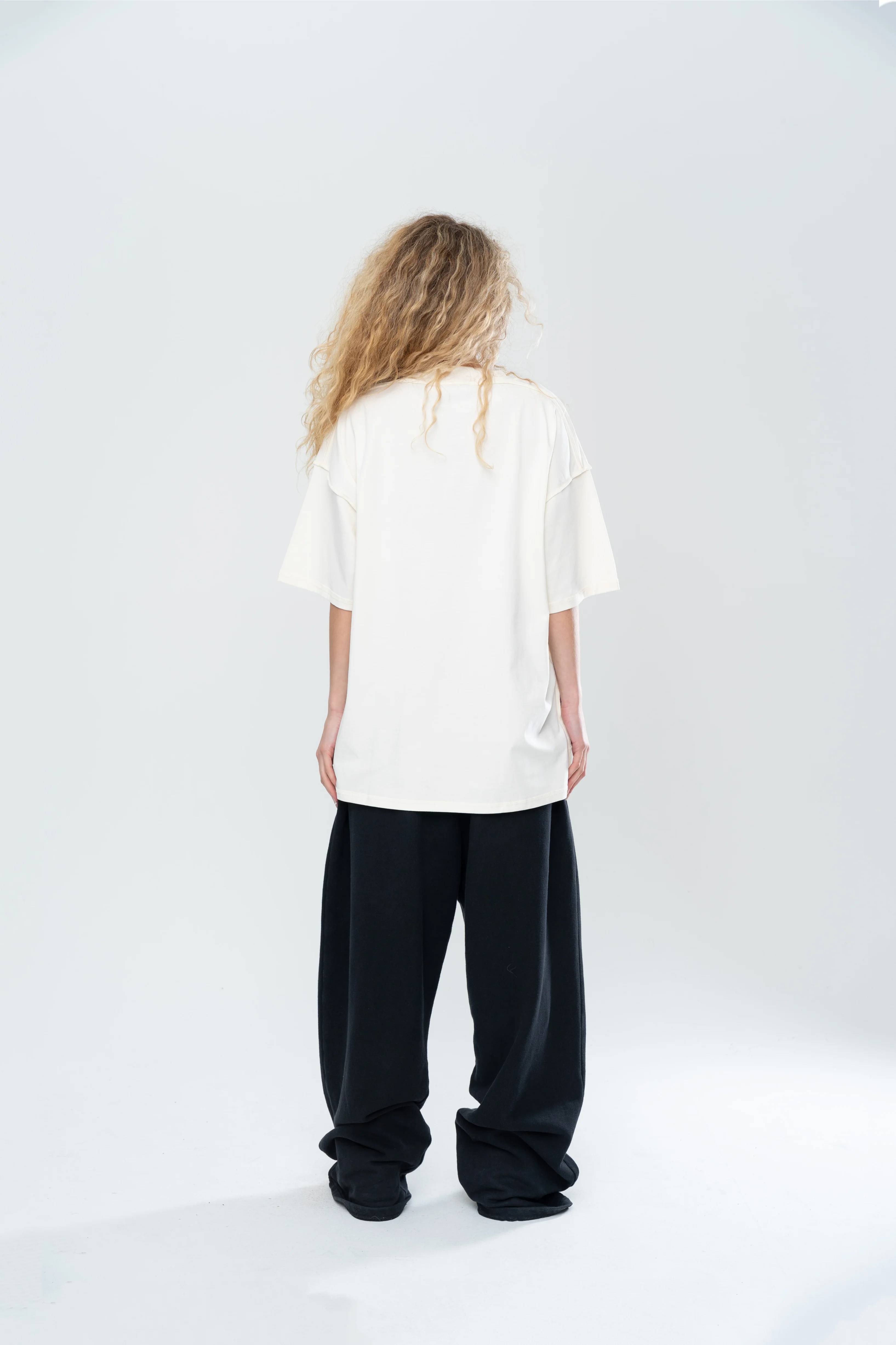 HYPERTEK REVERSE TEE - CREAM/PINK - Image 12
