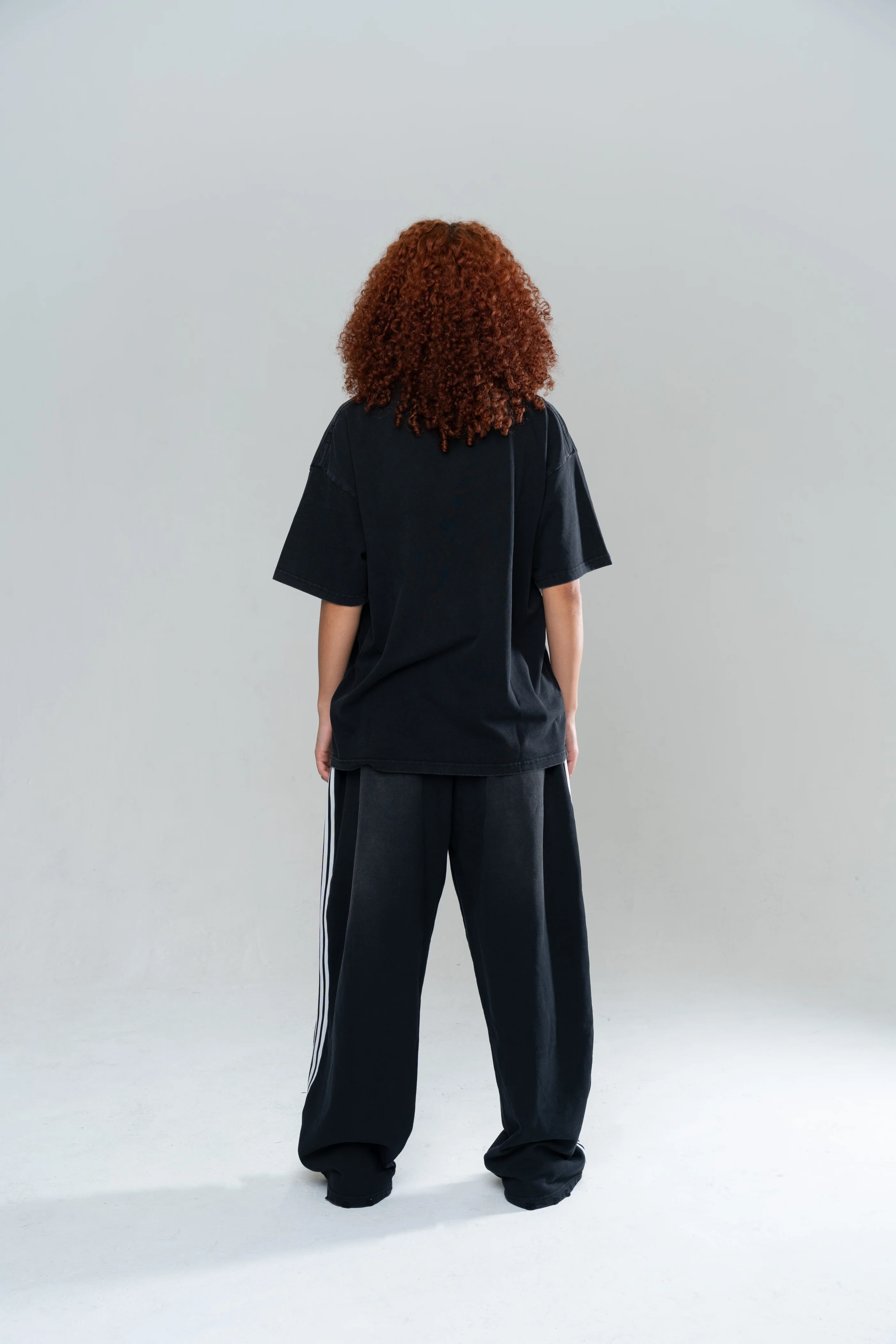 ICONIC BAGGY SWEATPANTS - BLACK - Image 7