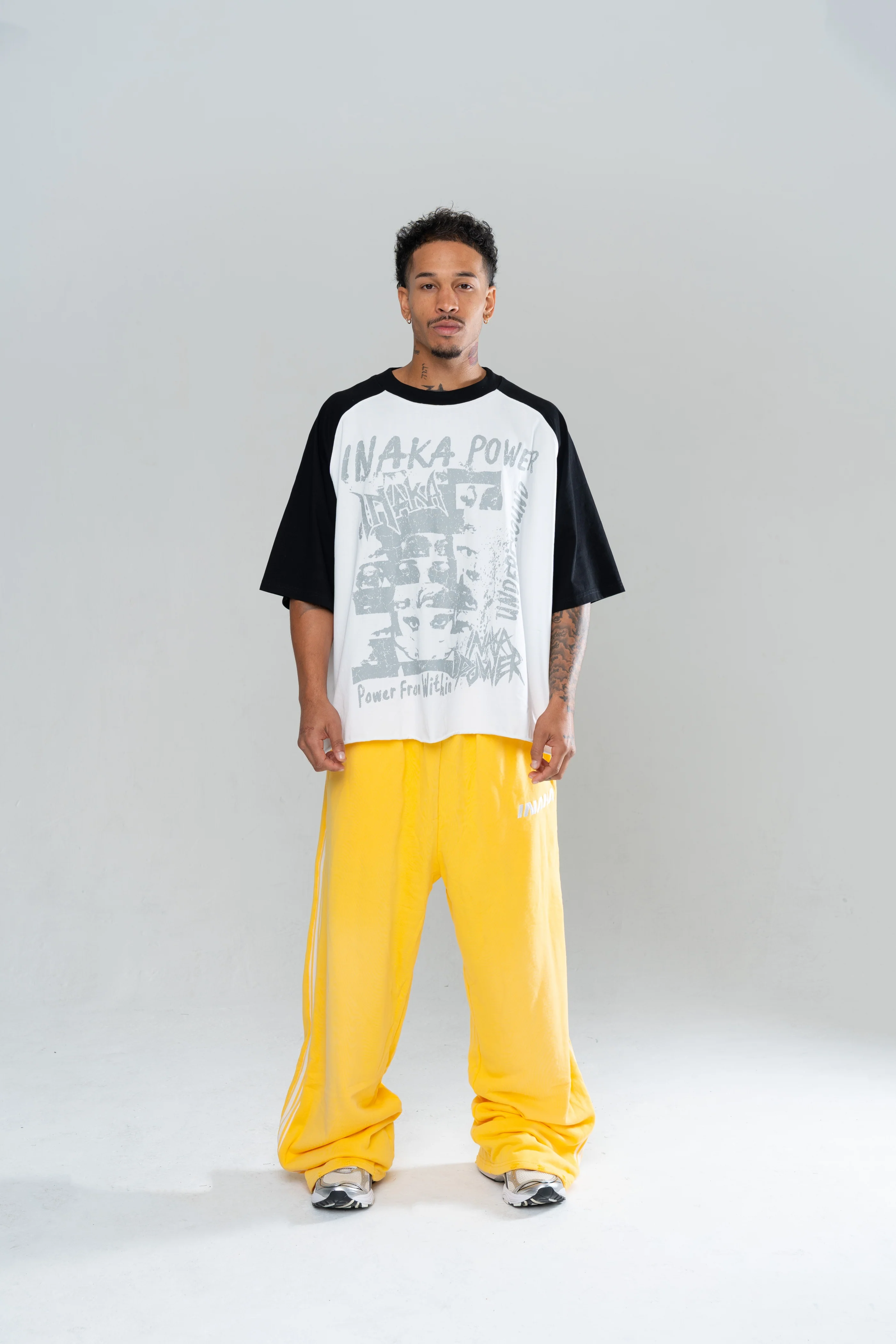 ICONIC BAGGY SWEATPANTS - YELLOW - Image 2
