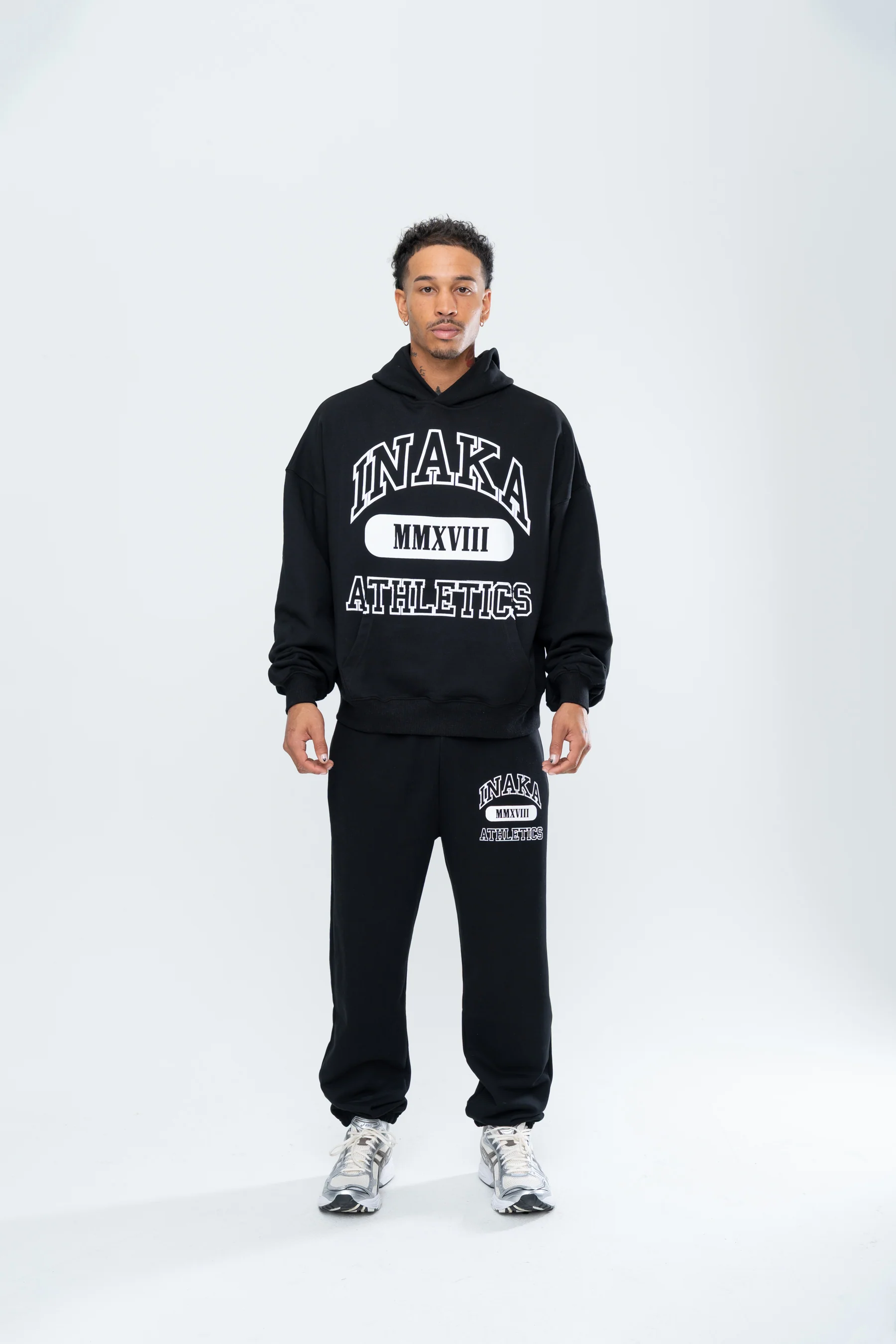 ATHLETICS CUFFED SWEATS - BLACK - Image 3