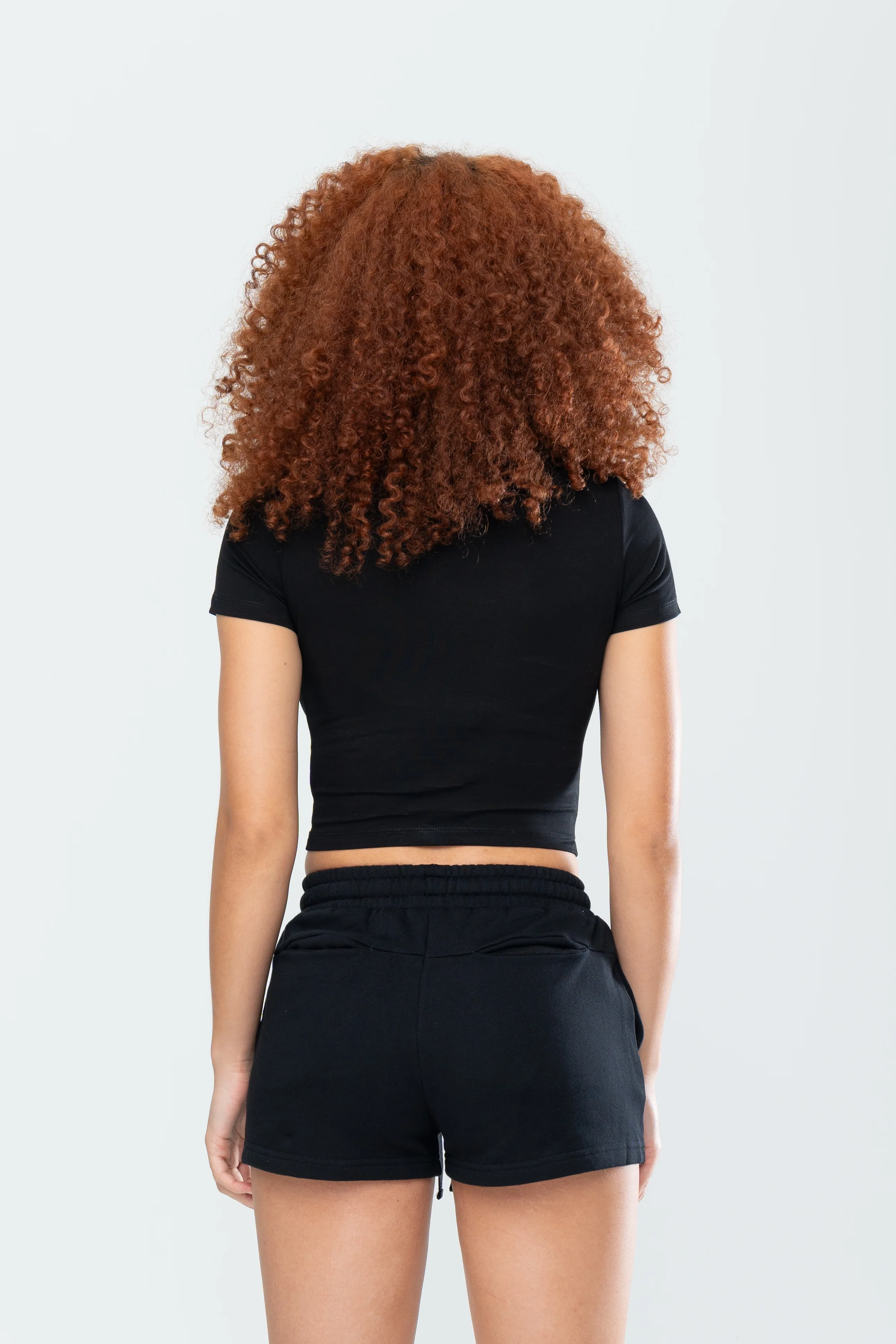 BASICS BABY TEE - BLACK - Image 3