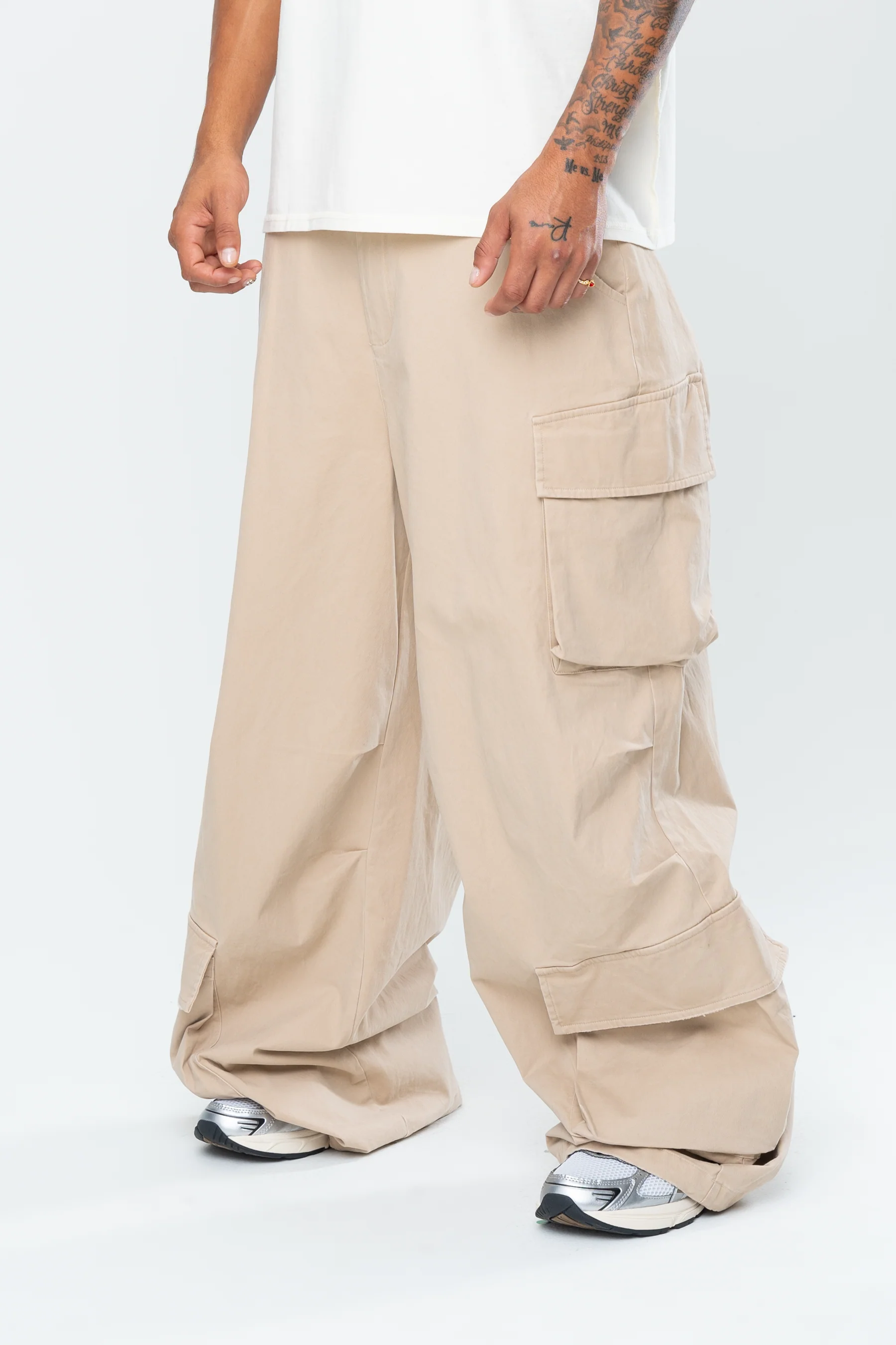 INAKA BAGGY CARGO PANTS - SAND - Image 6