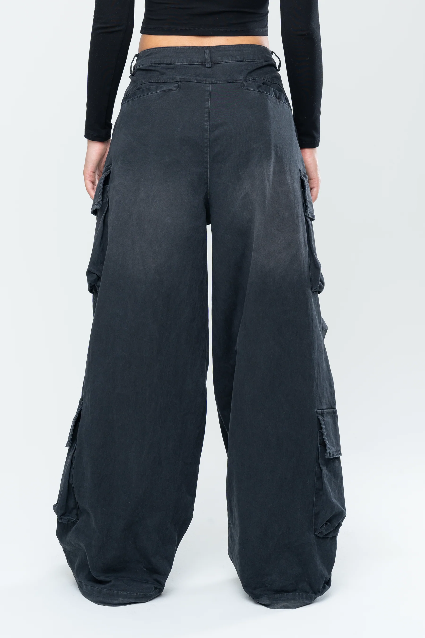 INAKA BAGGY CARGO PANTS - VINTAGE BLACK - Image 15
