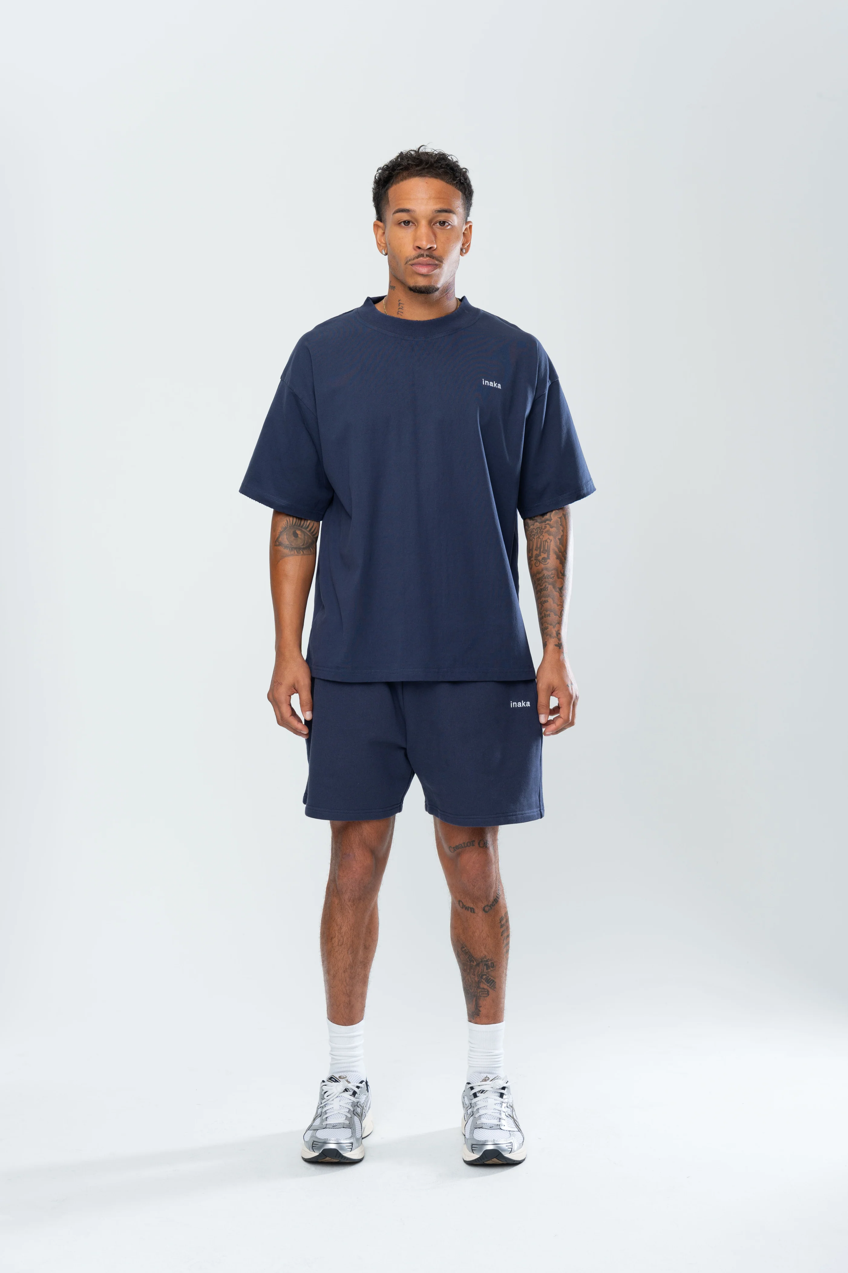 BASICS DISTRESSED TEE - MIDNIGHT NAVY - Image 2