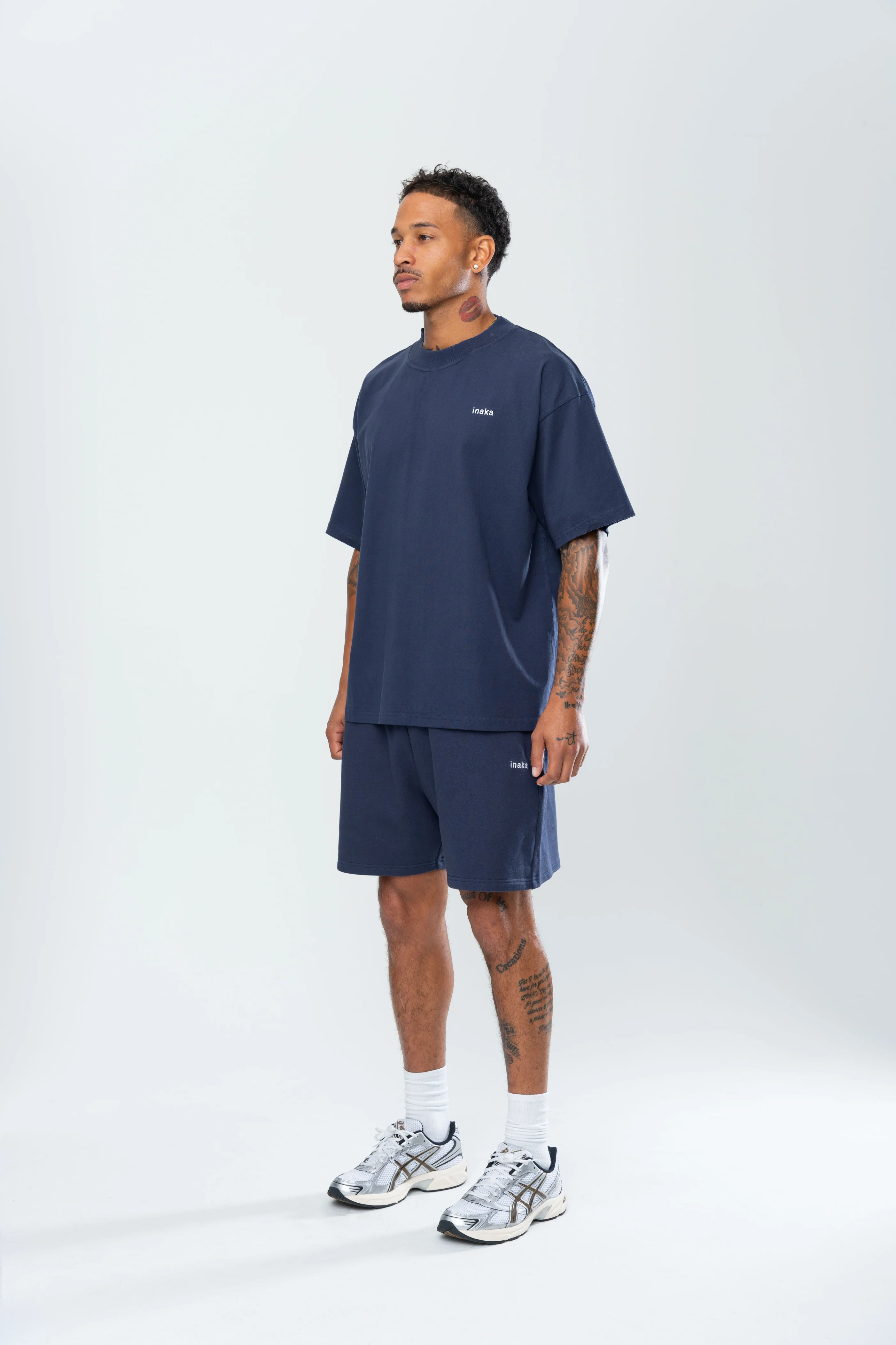 BASICS DISTRESSED TEE - MIDNIGHT NAVY - Image 3