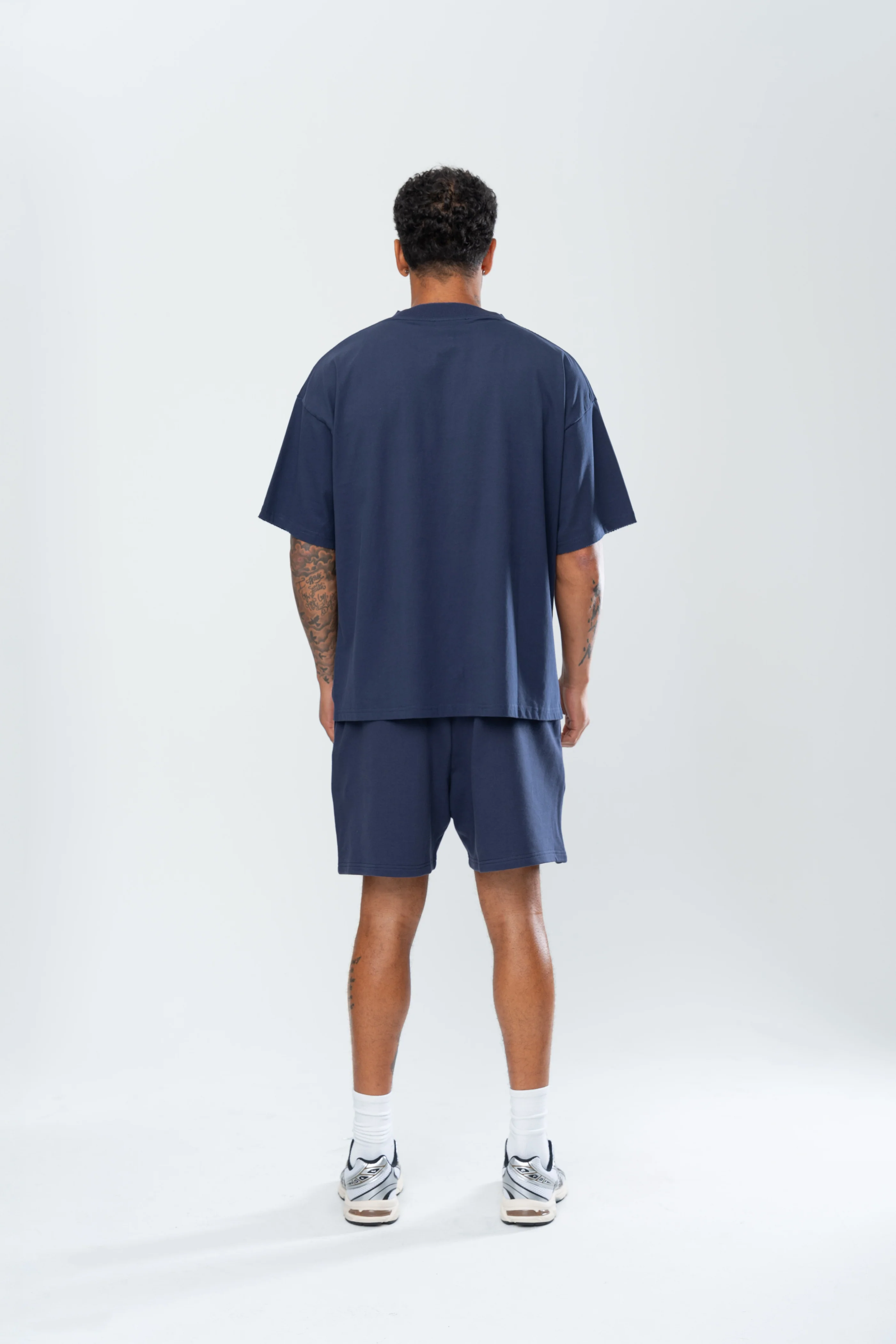 BASICS DISTRESSED TEE - MIDNIGHT NAVY - Image 4