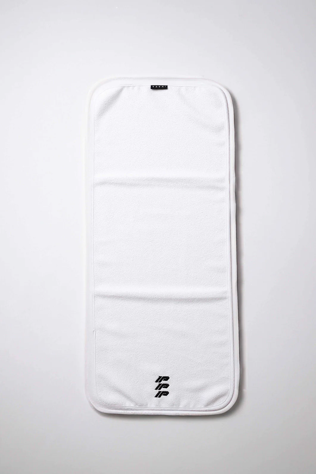 INAKA PERFORMANCE TOWEL - WHITE - Image 2