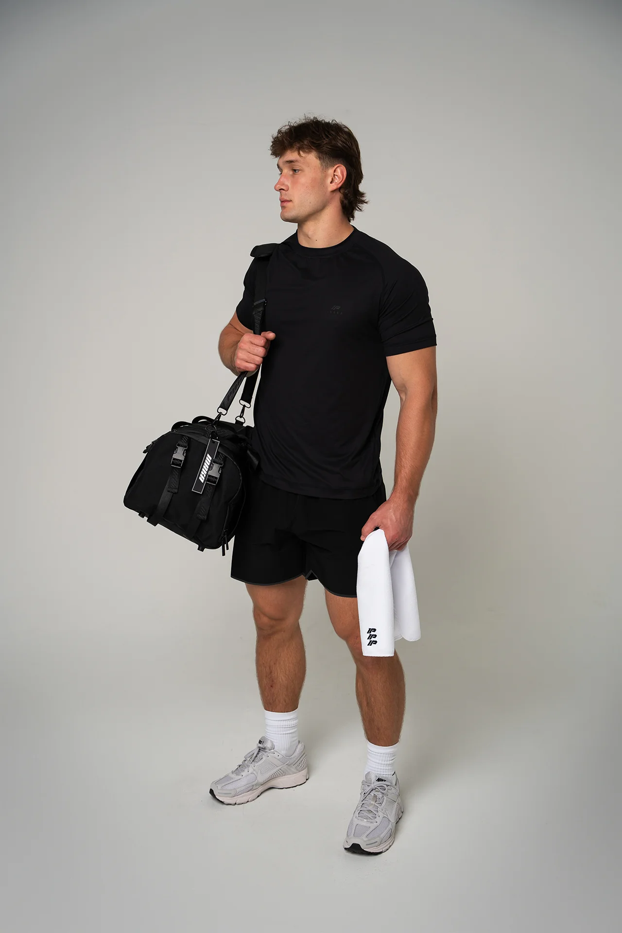 INAKA PERFORMANCE TOWEL - WHITE - Image 5