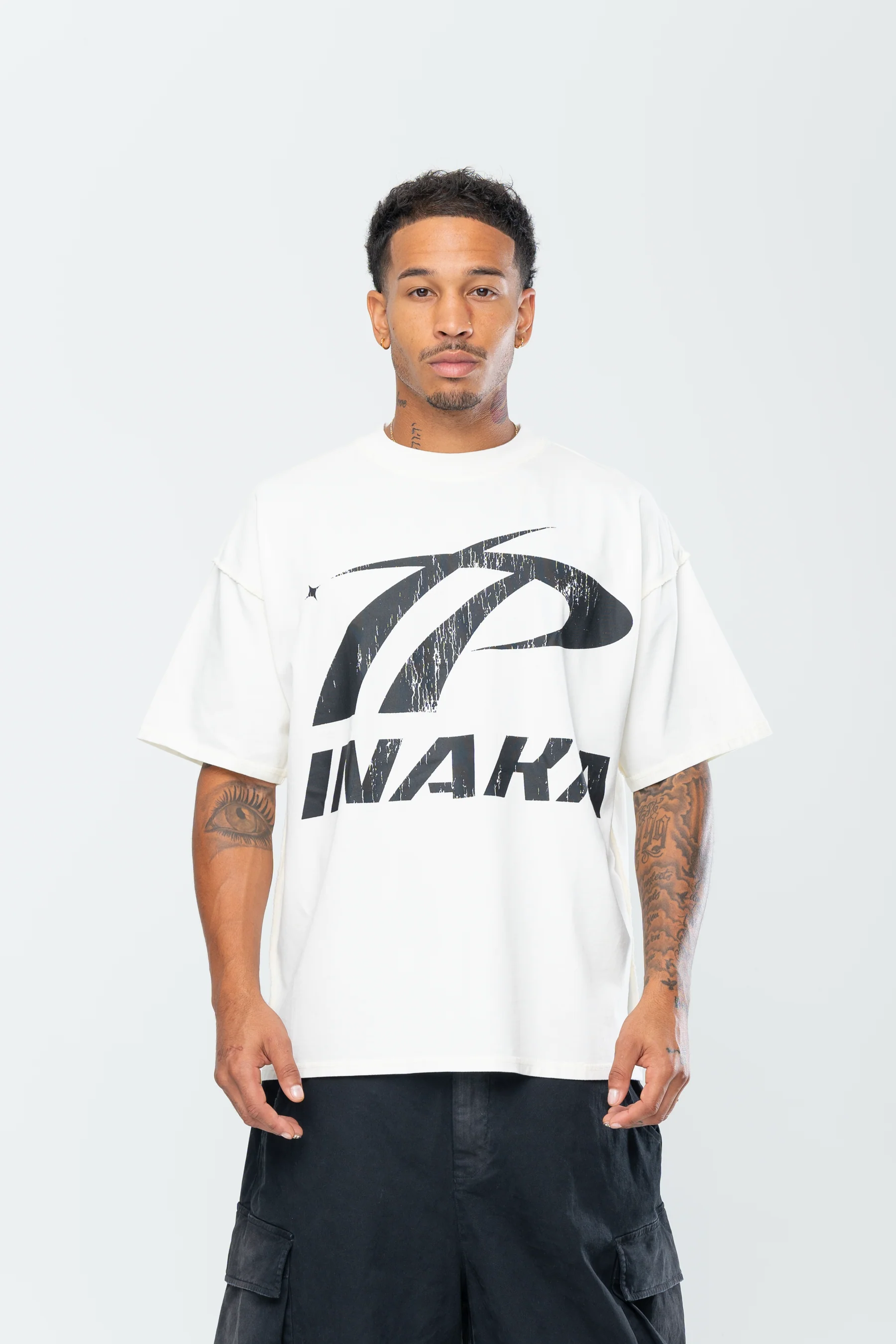 SPORTSWEAR REVERSE TEE - CREAM - Image 3