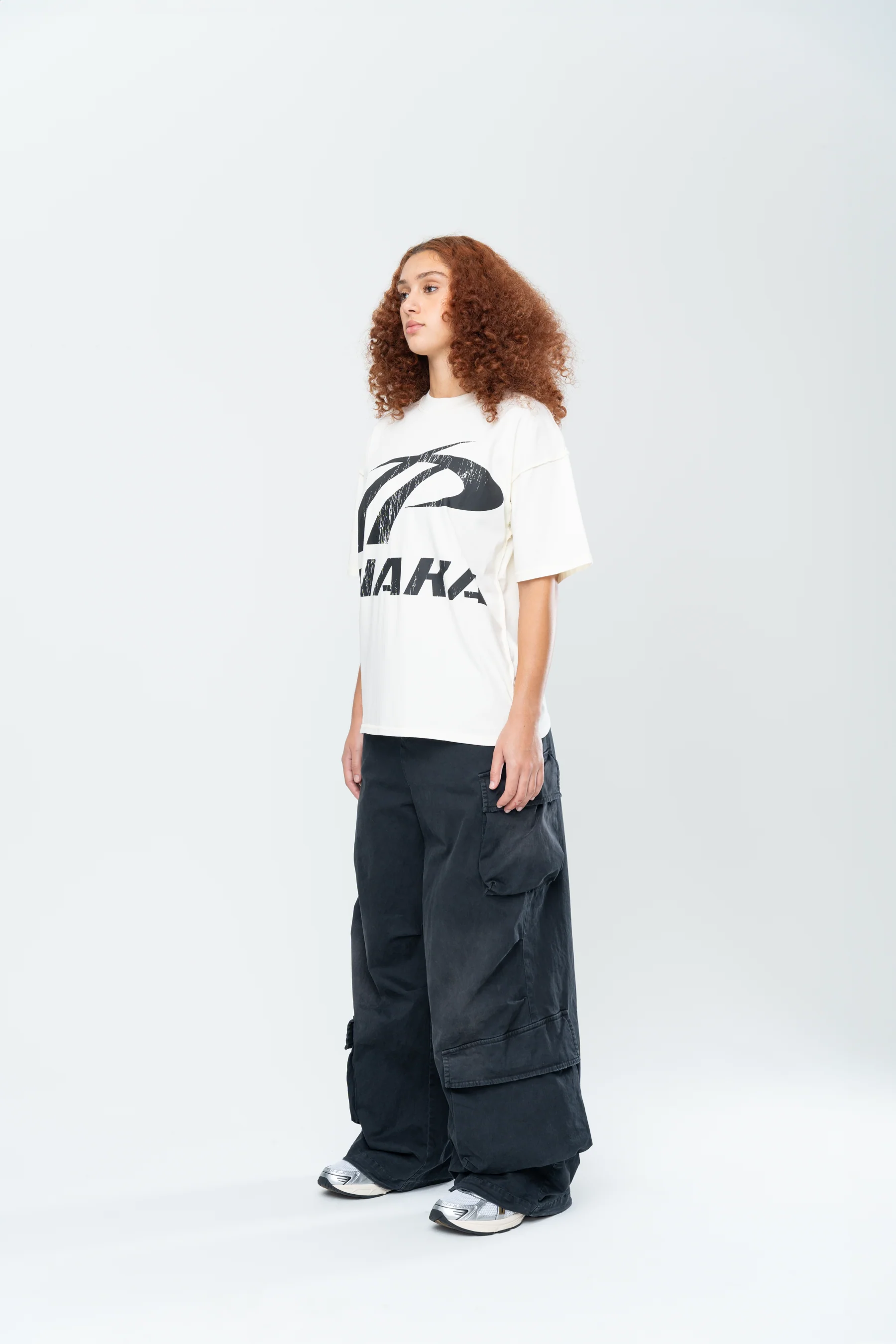SPORTSWEAR REVERSE TEE - CREAM - Image 9