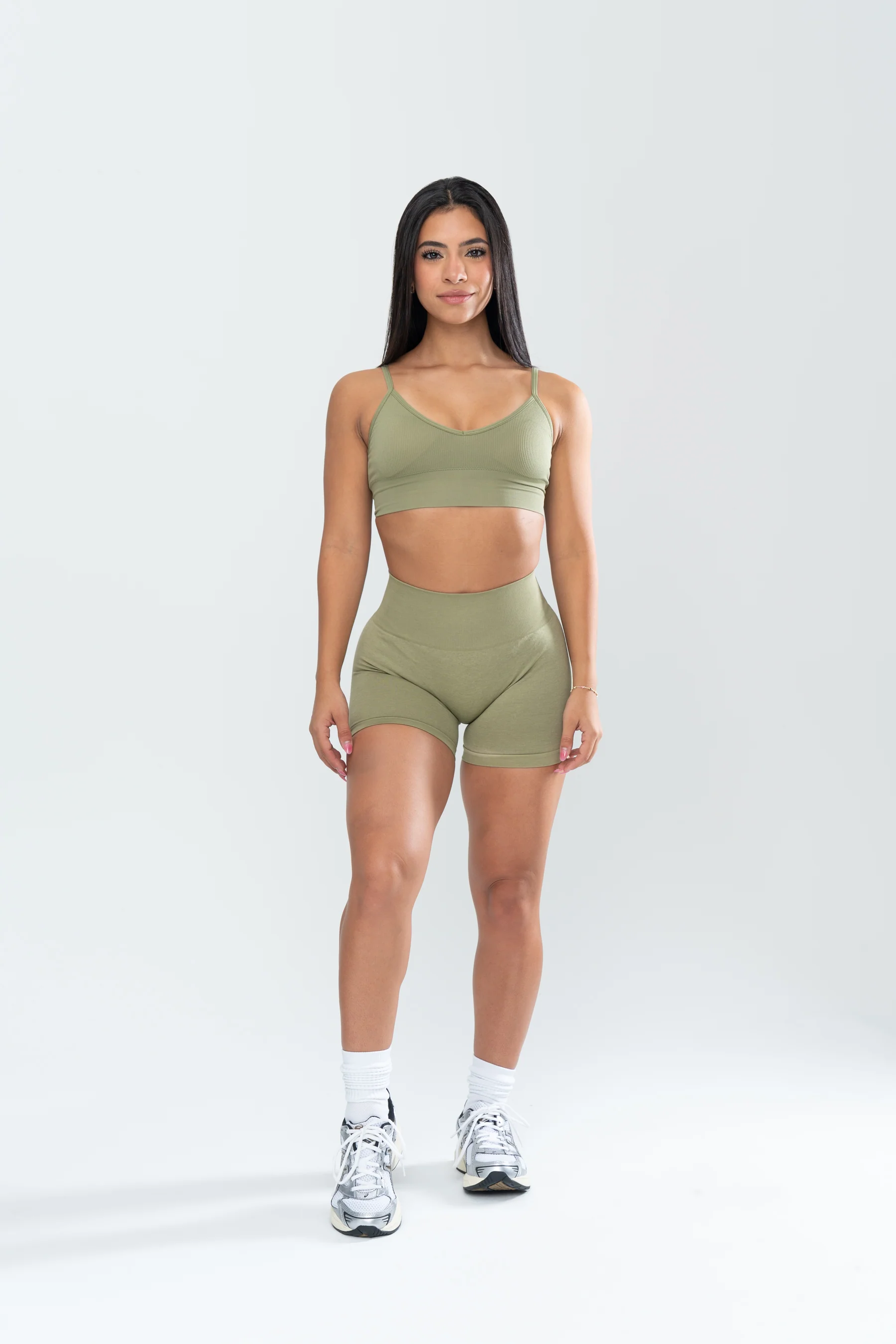 STELLA SEAMLESS BRA - OLIVE - Image 3