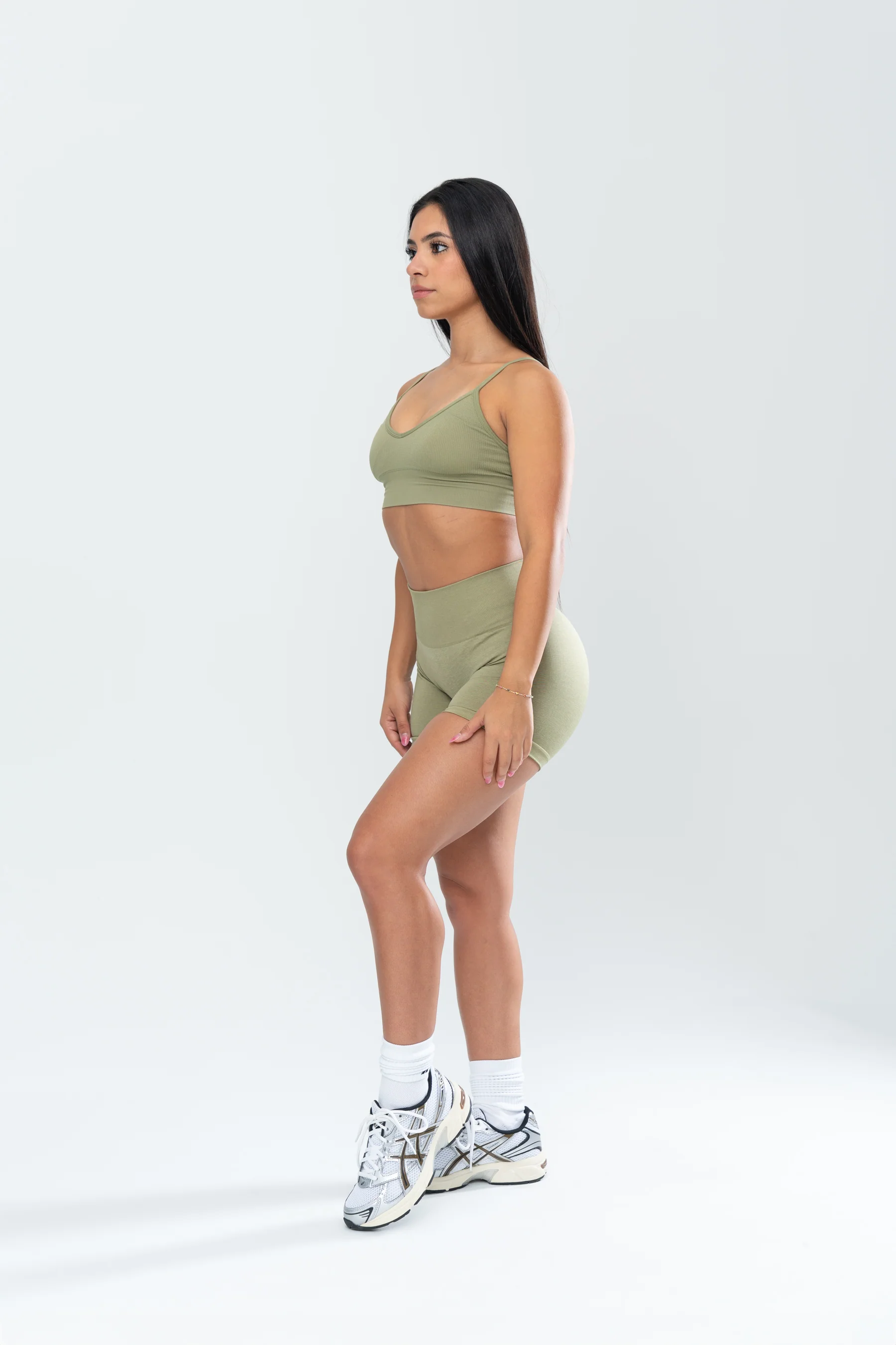 STELLA SEAMLESS BRA - OLIVE - Image 5