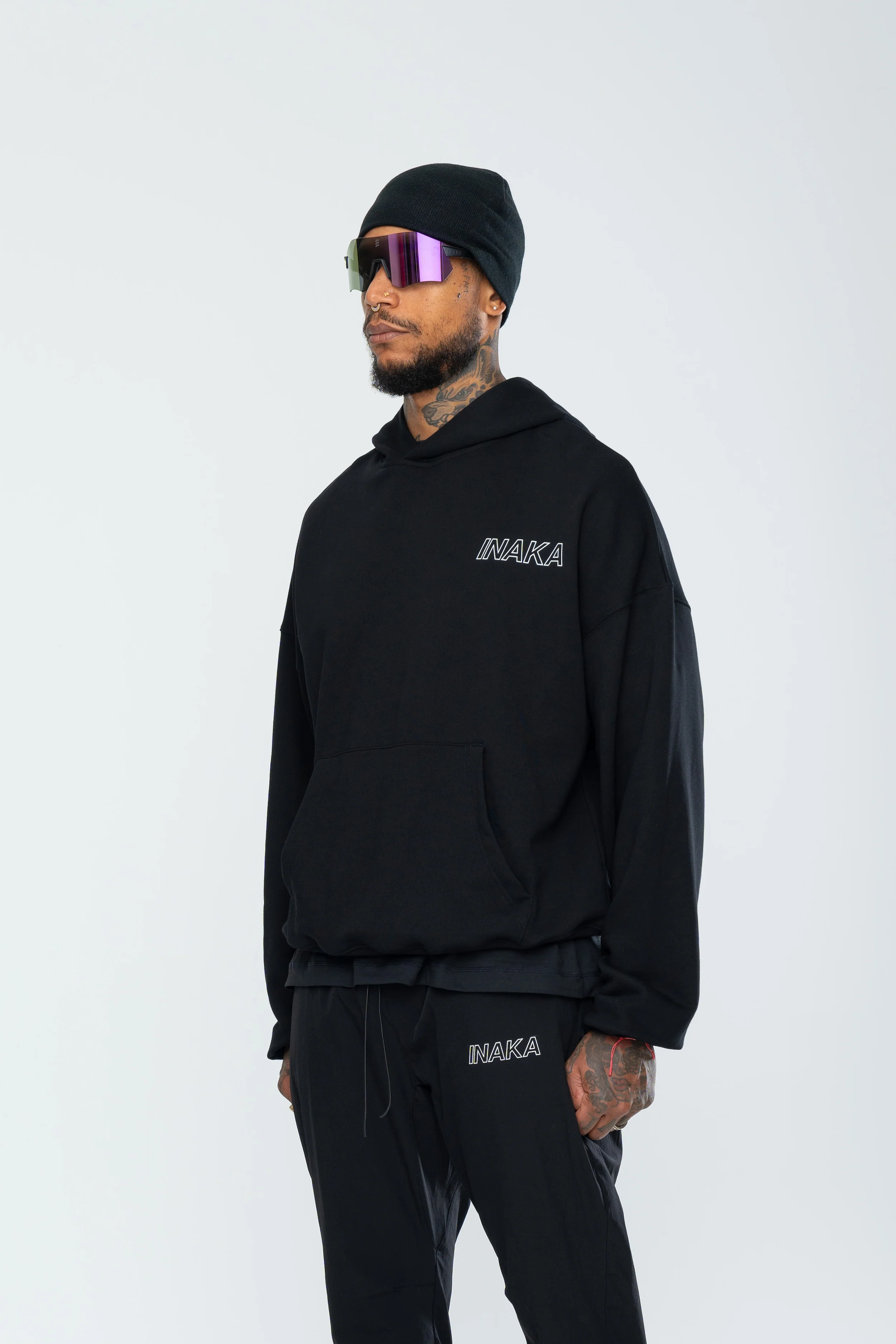 IRC TEAM HOODIE - BLACK - Image 4