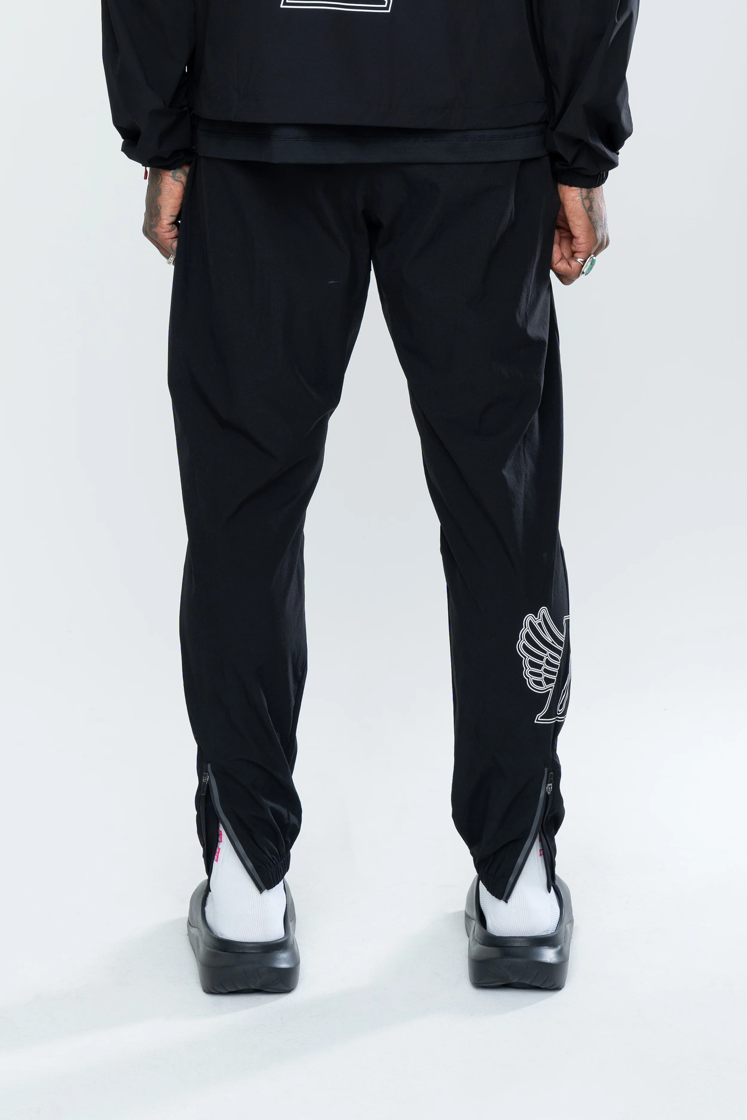 IRC WINDRUNNER PANTS - BLACK - Image 6