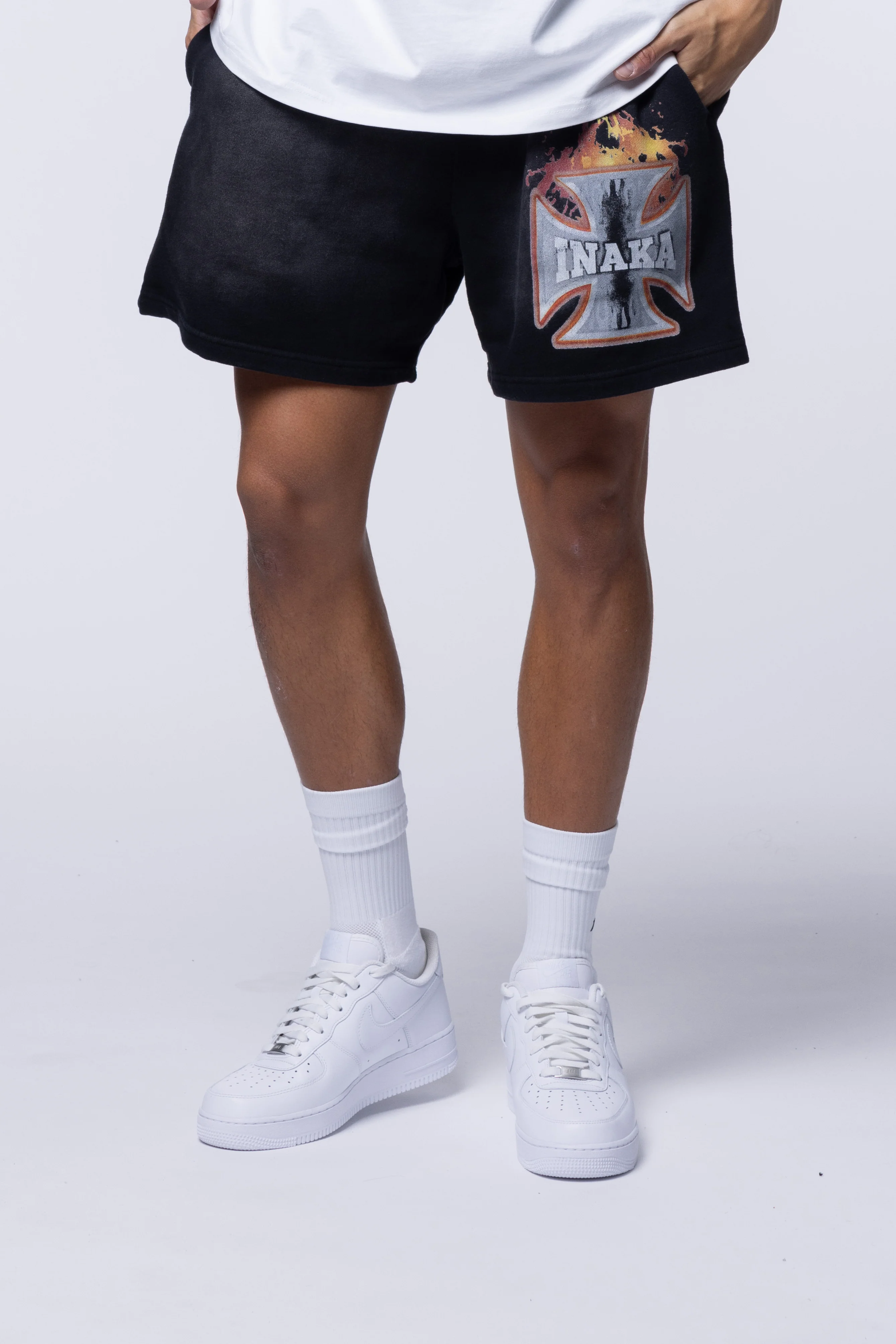 CROSS FLAME FLEECE SHORTS - INFRARED - Image 3