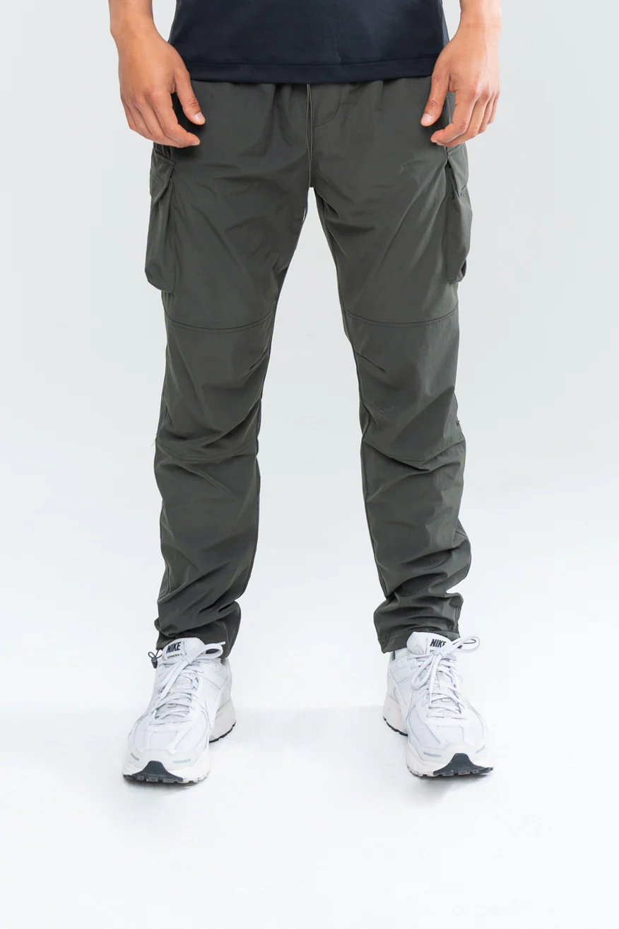 MEN'S PERFORMANCE TECH CARGO JOGGERS - DUSK - Image 3