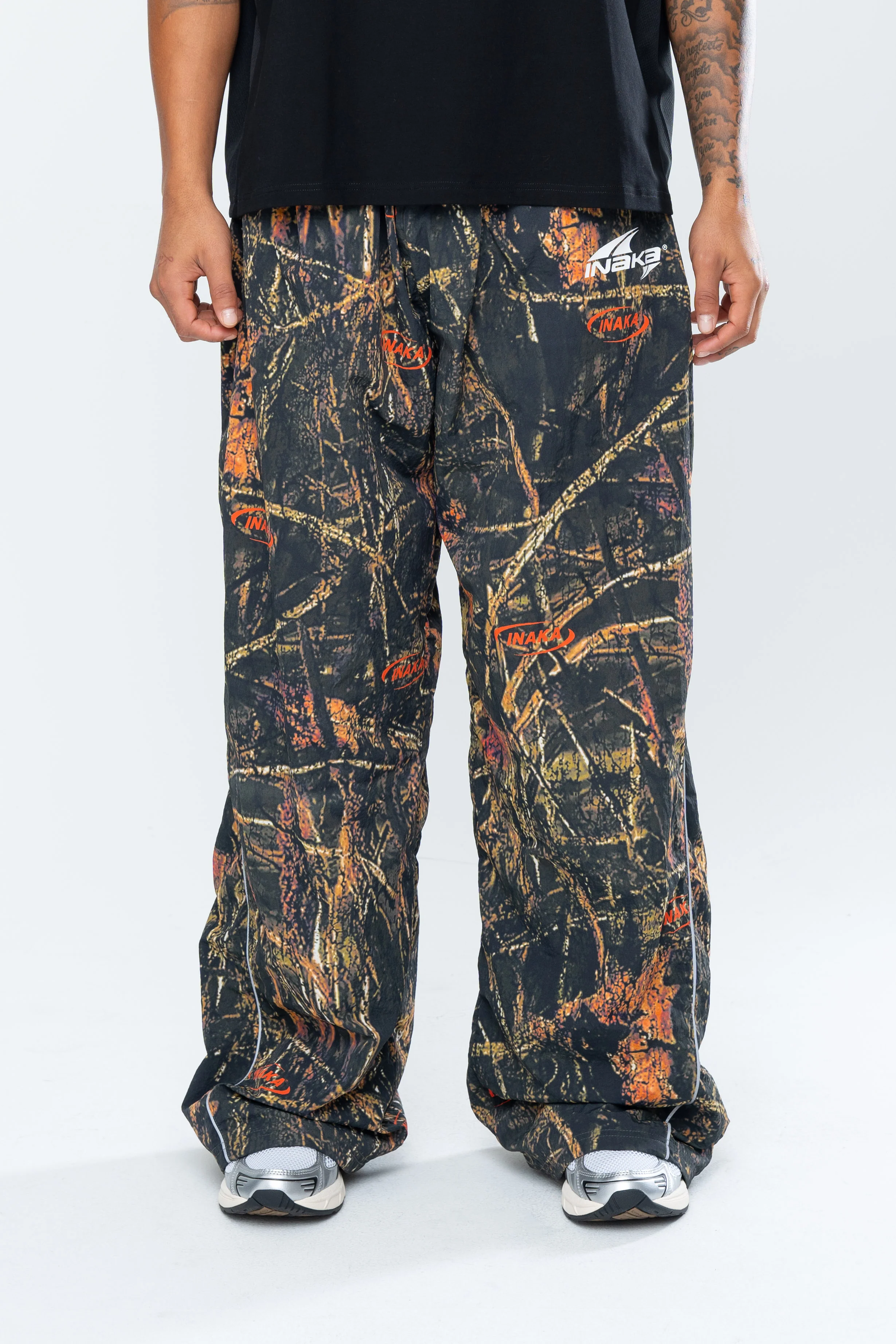 TUNDRA BAGGY TRACK PANTS - TUNDRA CAMO - Image 4