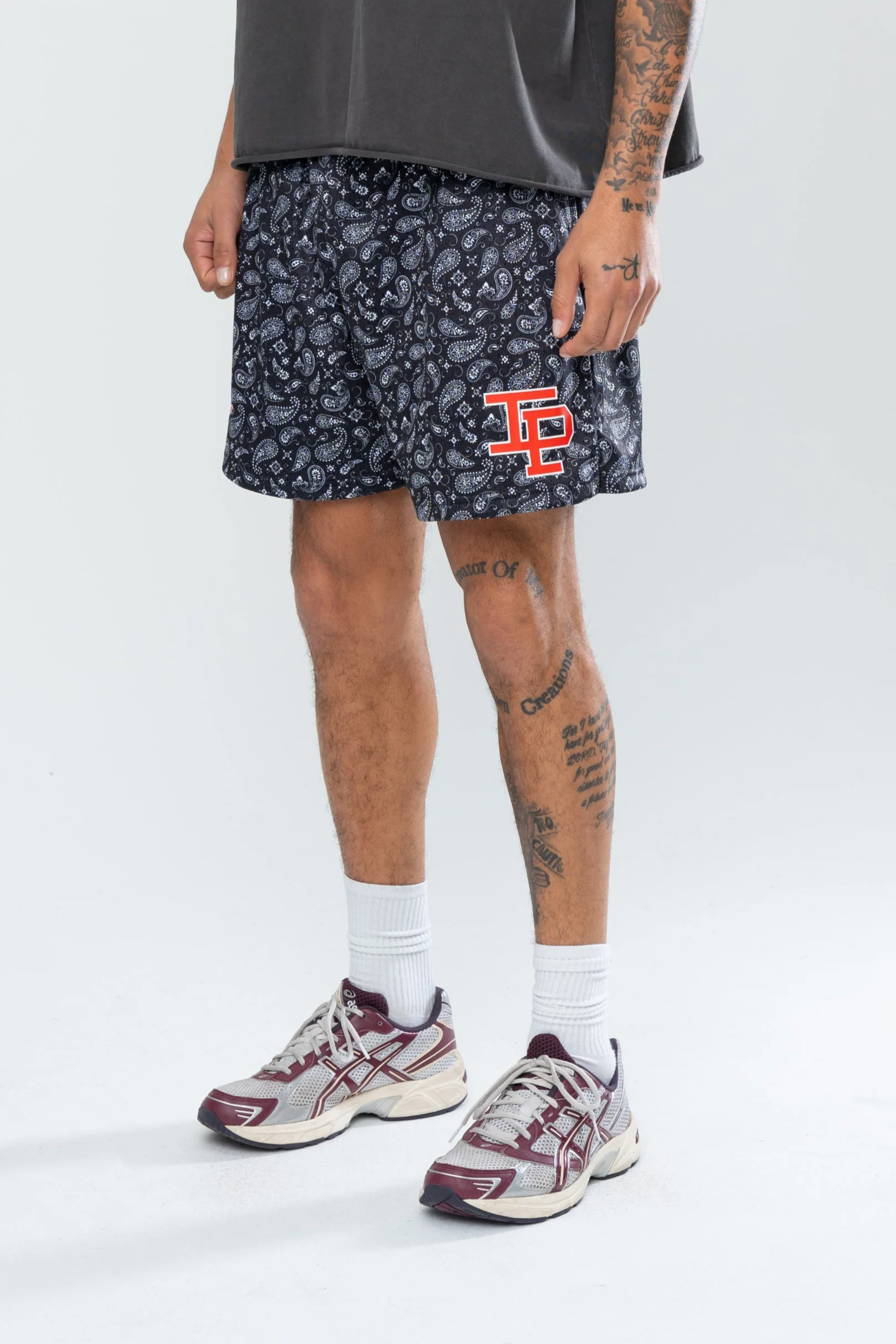 CLASSIC PAISLEY MESH SHORTS - BLACK - Image 6