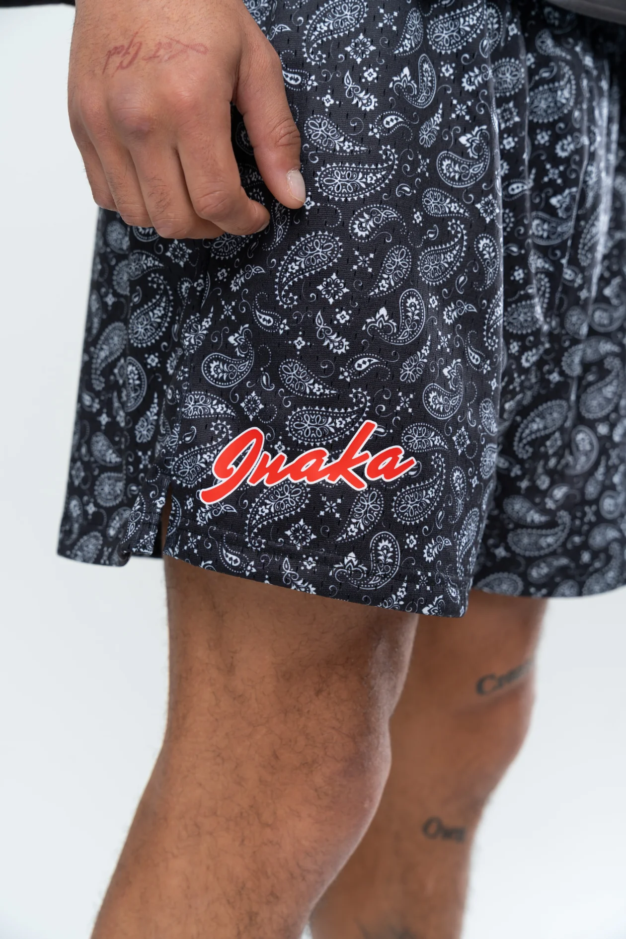 CLASSIC PAISLEY MESH SHORTS - BLACK - Image 9