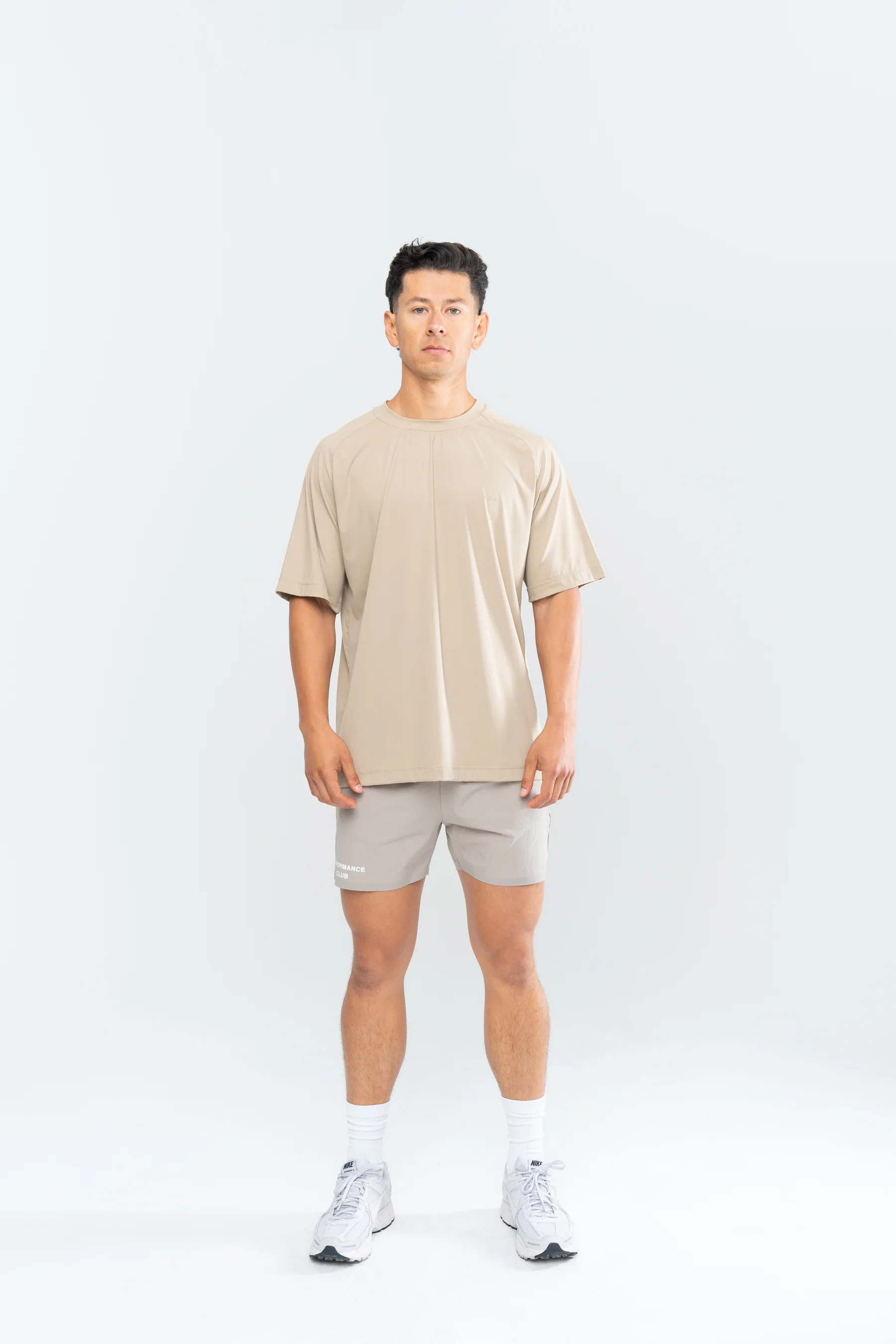 PERFORMANCE CLUB TEE - TAUPE - Image 3