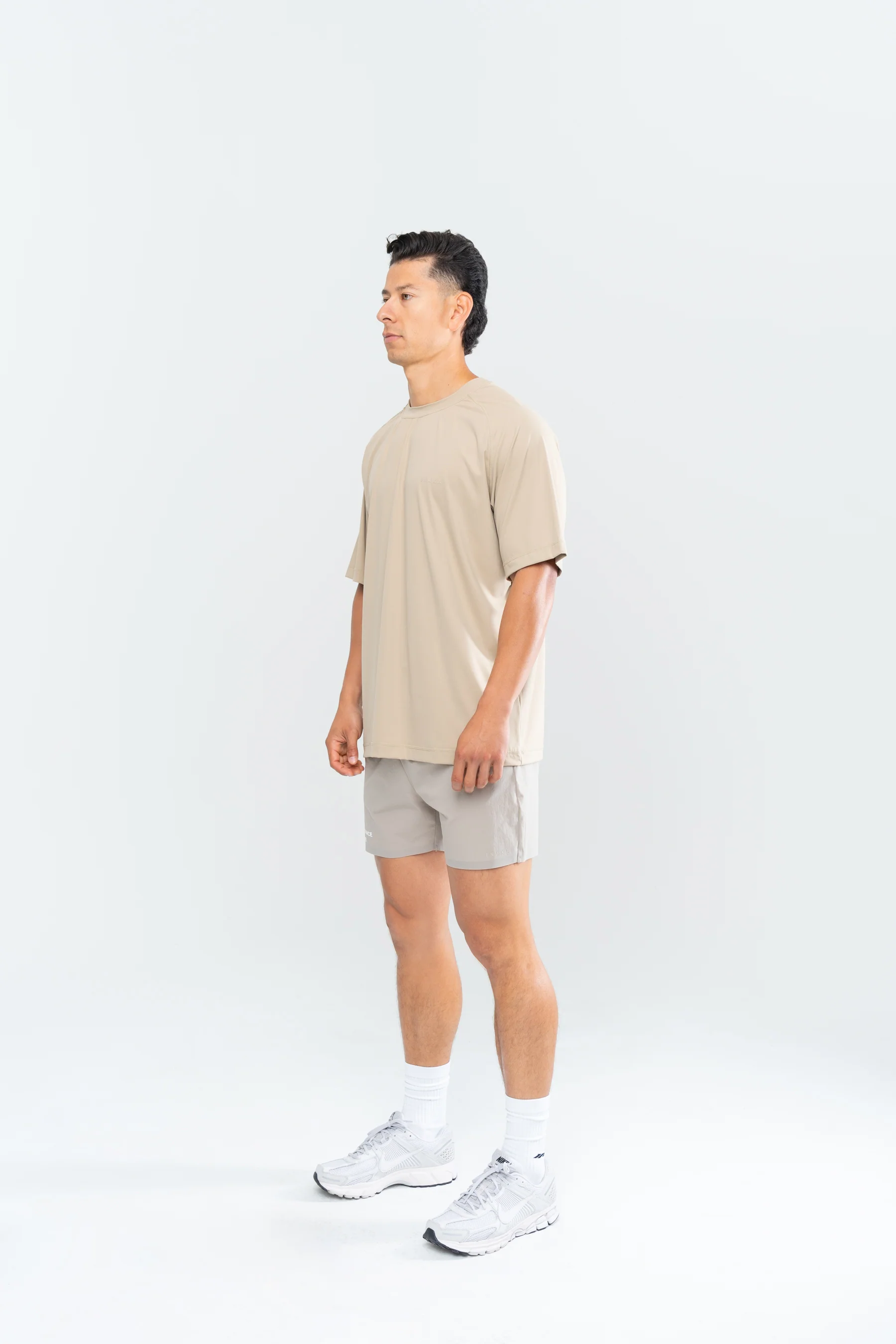 PERFORMANCE CLUB TEE - TAUPE - Image 5
