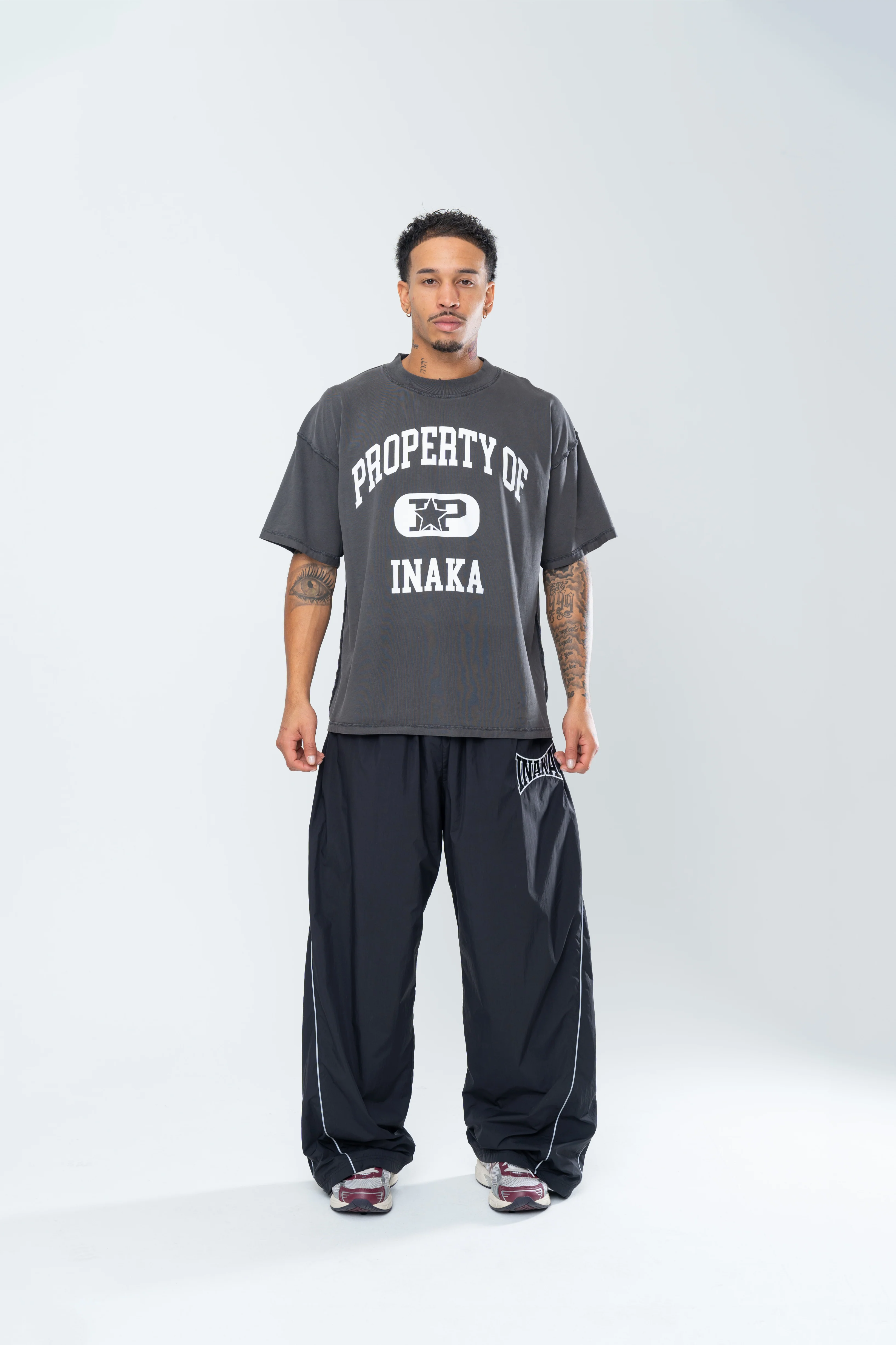 PROPERTY REVERSE TEE - VINTAGE BLACK - Image 2