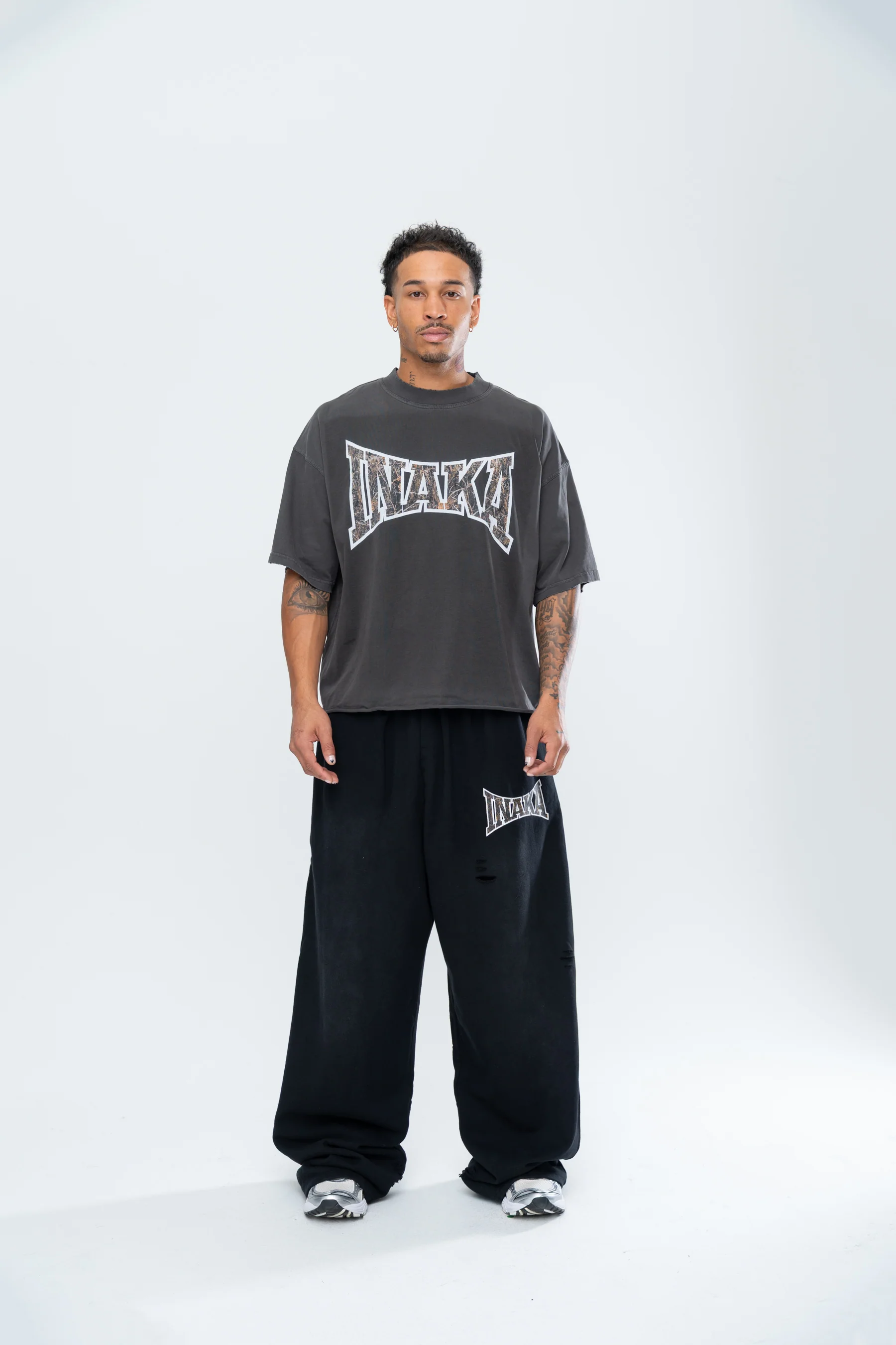 POWERSHOT DISTRESSED BAGGY SWEATPANTS - Image 2