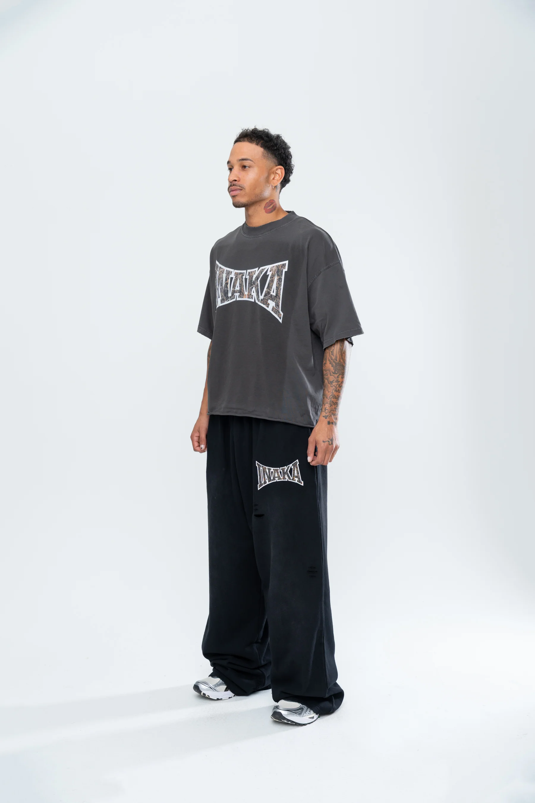POWERSHOT DISTRESSED BAGGY SWEATPANTS - Image 3
