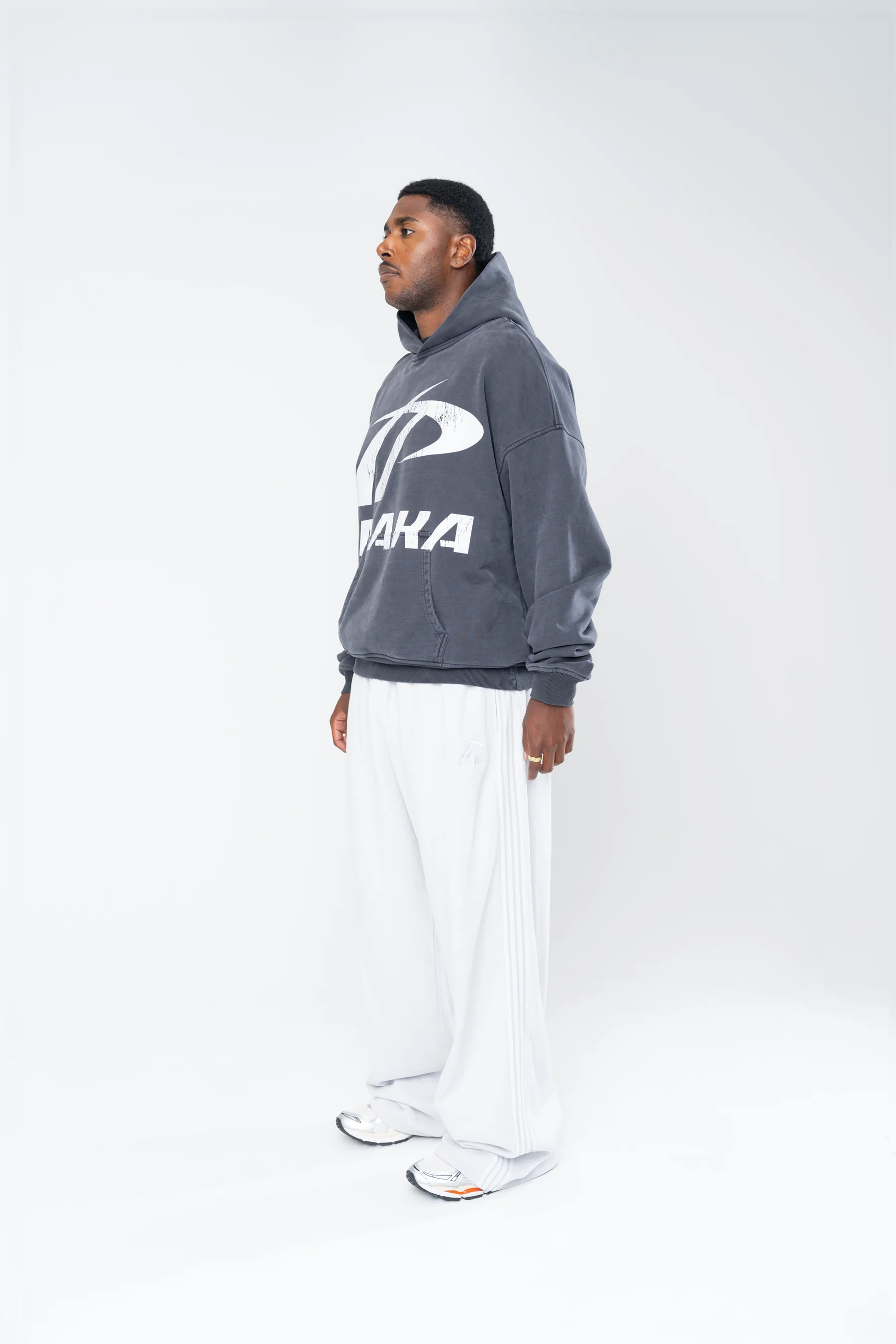 SPORTSWEAR BAGGY SWEATPANTS - GRAY - Image 5