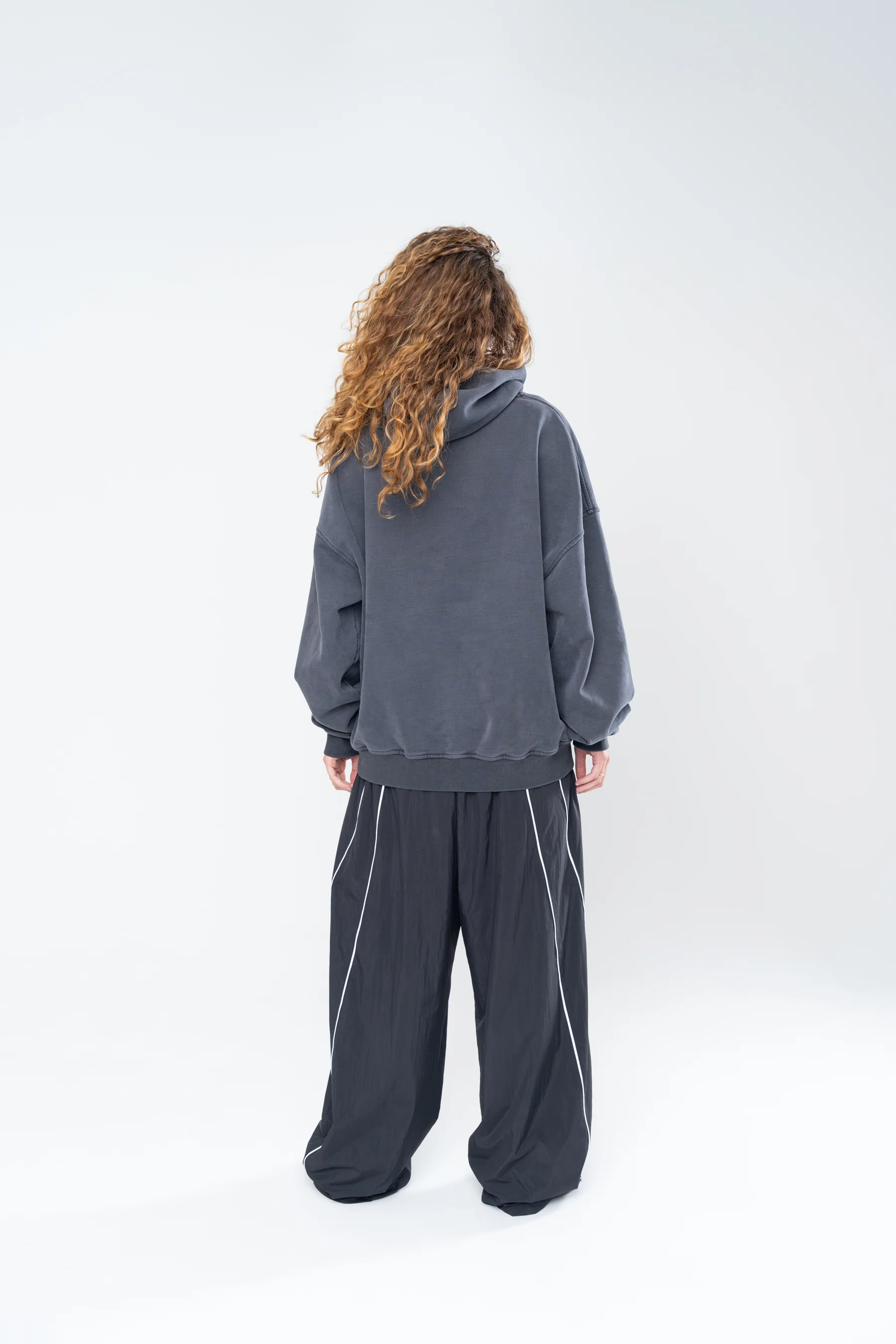 SPORTSWEAR DISTRESSED HOODIE - VINTAGE BLACK - Image 10