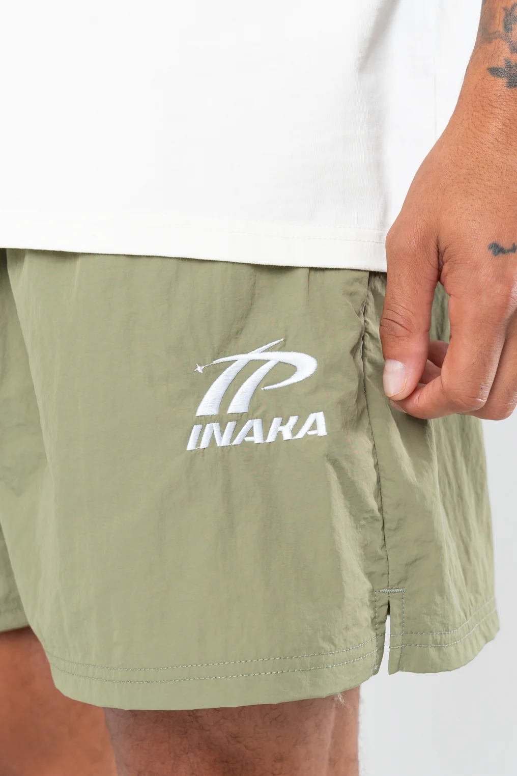 SPORTSWEAR NYLON SHORTS - BURNT OLIVE - Image 7