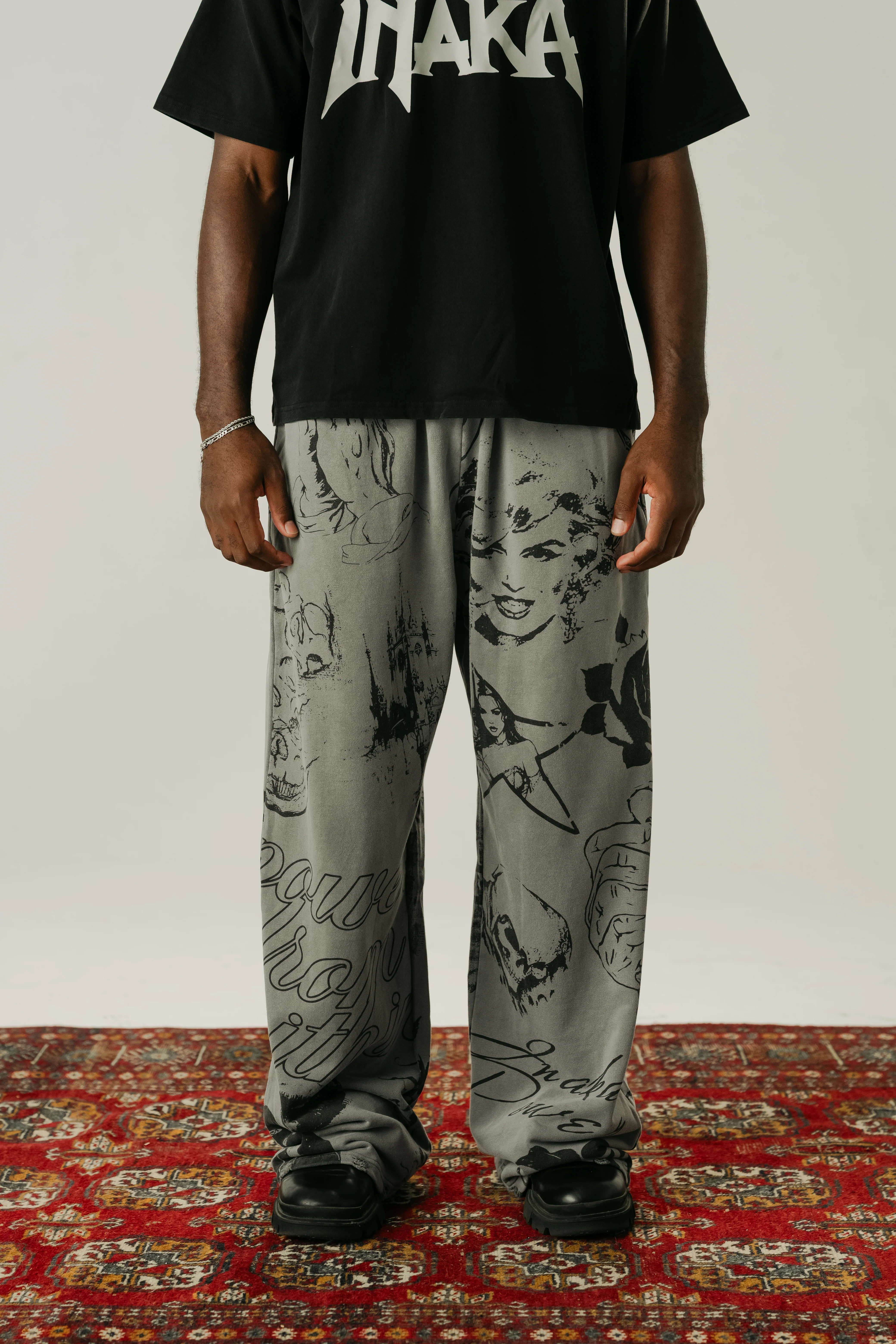 GHOST SKULL BAGGY SWEATS - Image 4