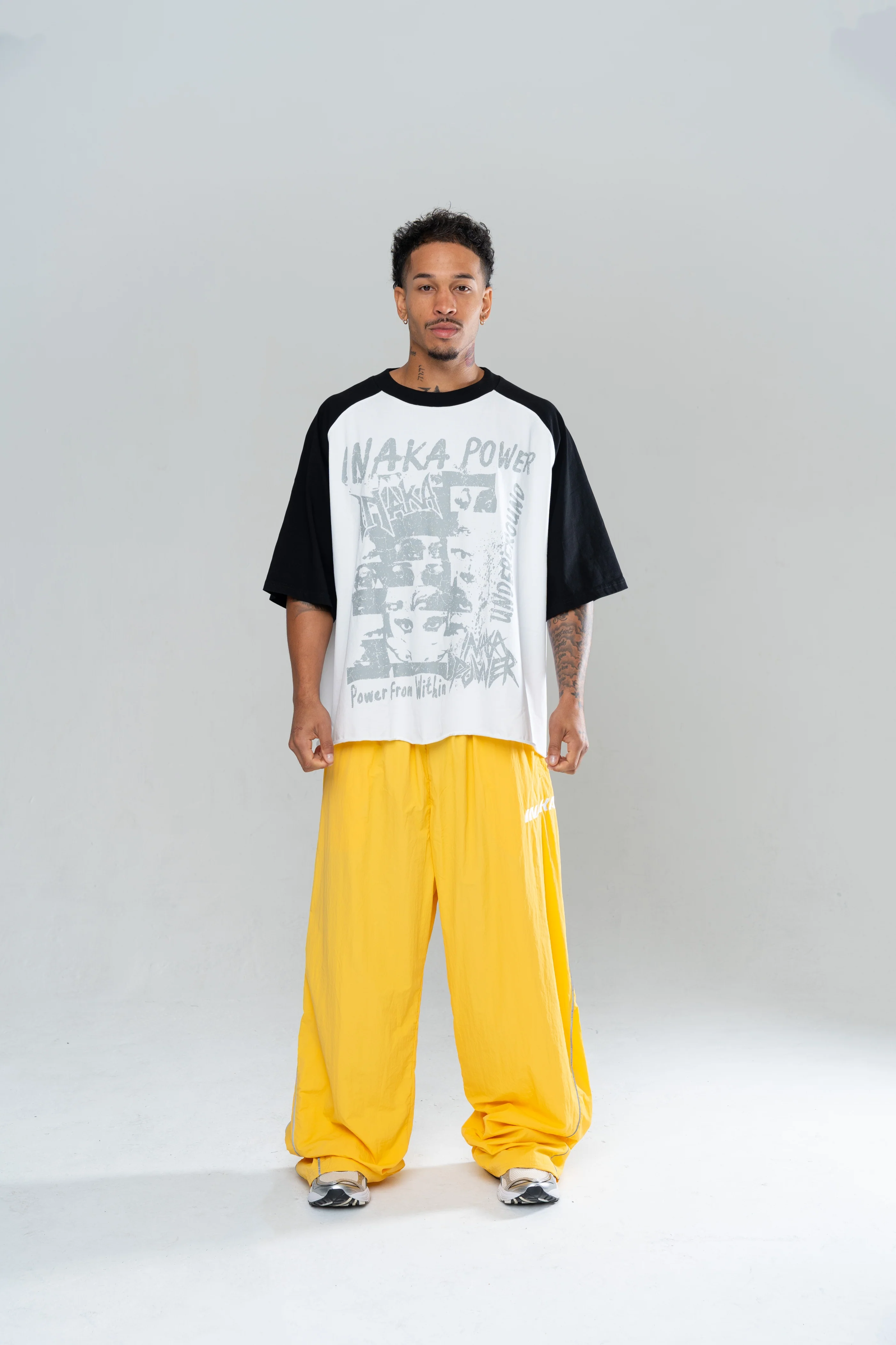 UNDERGROUND CROPPED TEE - WHITE/BLACK - Image 2