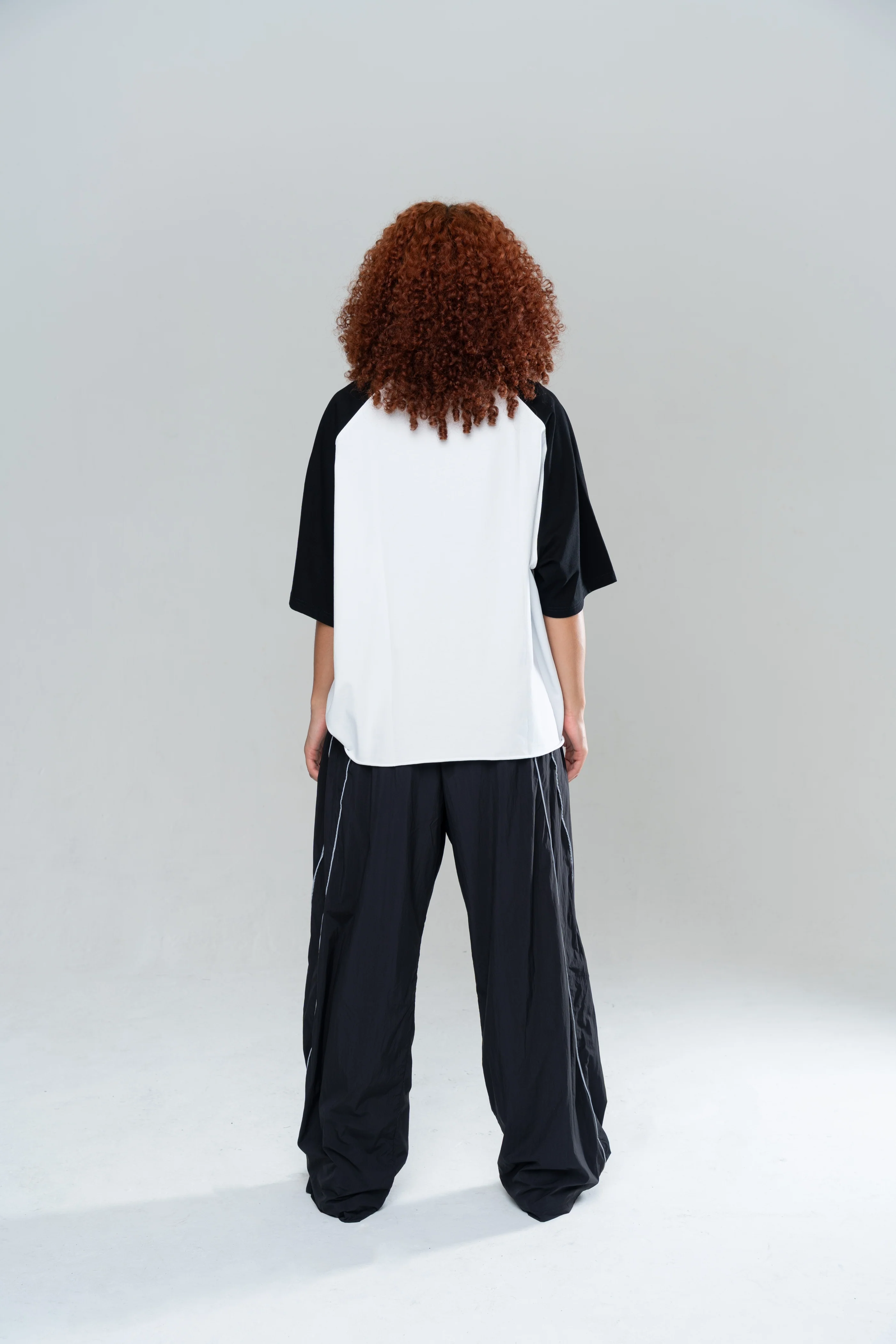 UNDERGROUND CROPPED TEE - WHITE/BLACK - Image 8