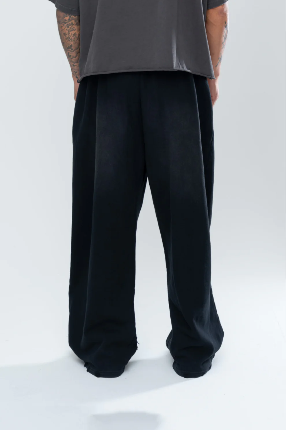 UNIVERSITY DISTRESSED BAGGY SWEATPANTS - Image 6